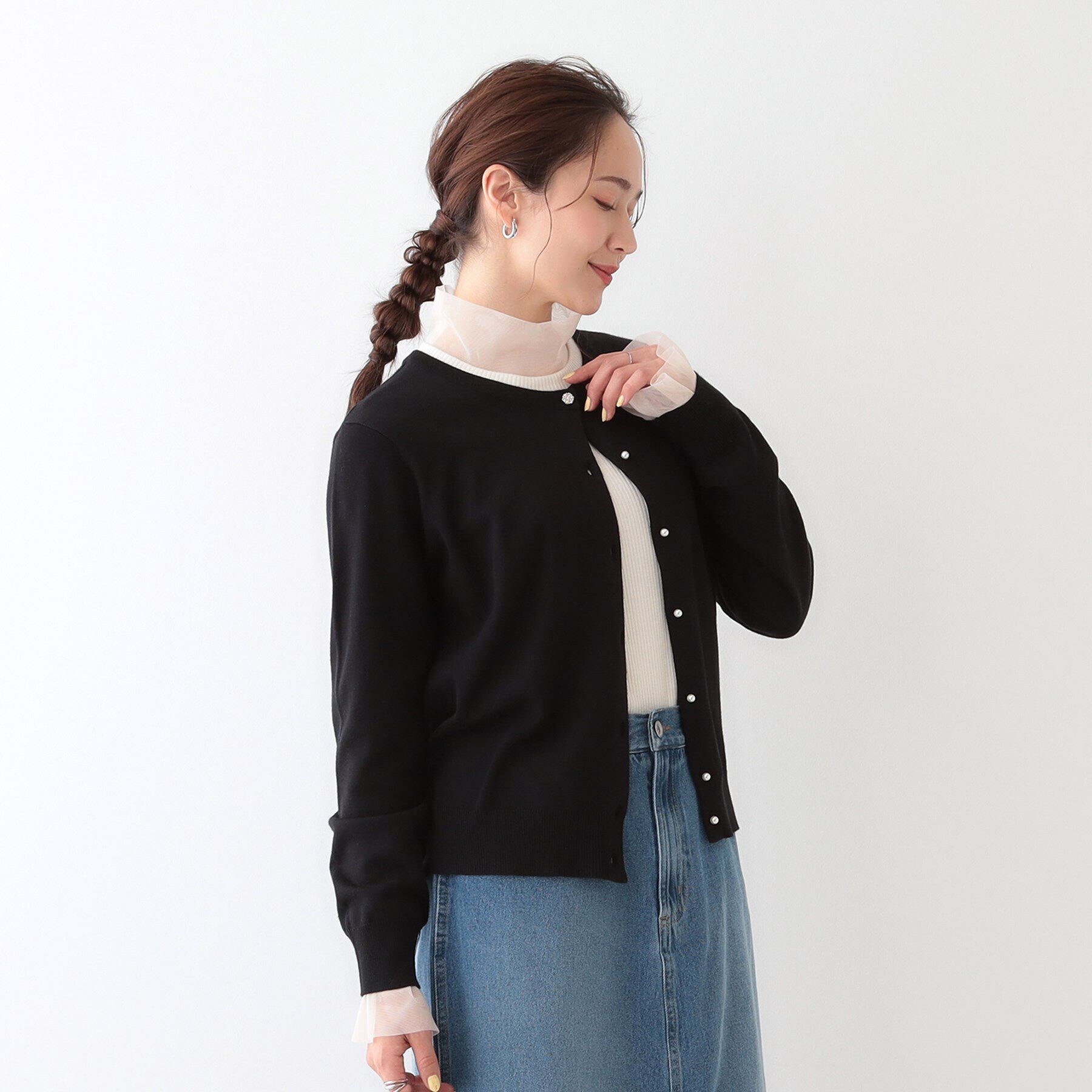 SHOO･LA･RUE「【洗える/S-LL】ビジューボタンで華やかさをプラスする きれいめニットカーディガン【CIRCRIC」|カーディガン|
