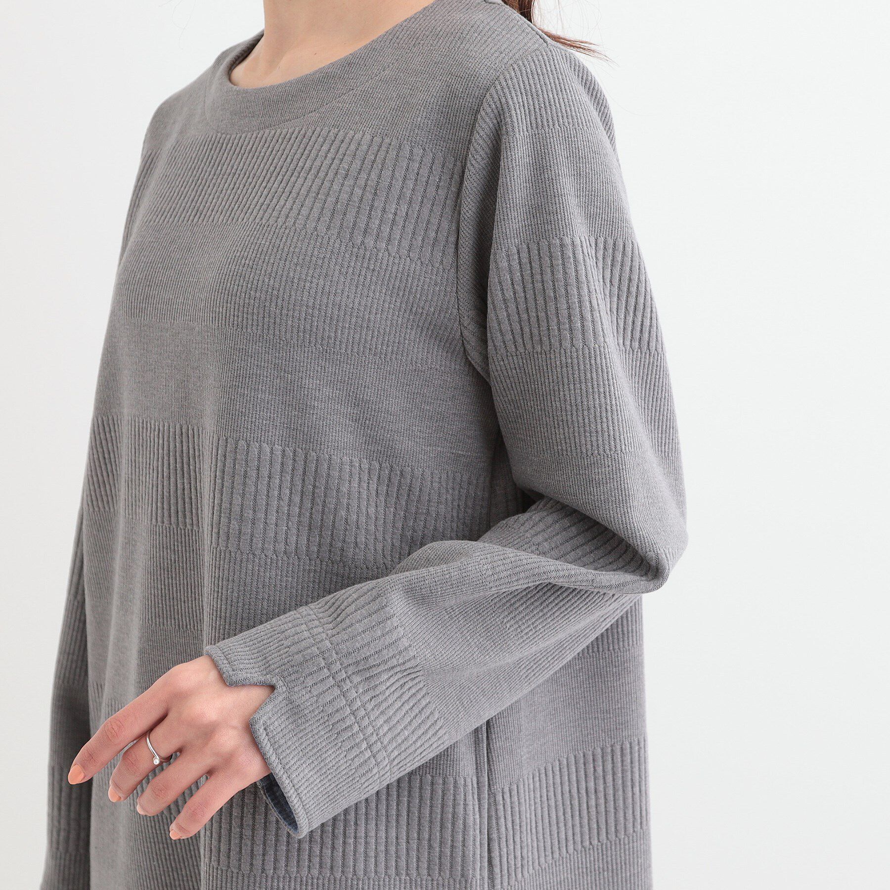 SHOO･LA･RUE「身体のラインをきれいにカバー　お袖折り返しAラインチュニックワンピース」|チュニック|