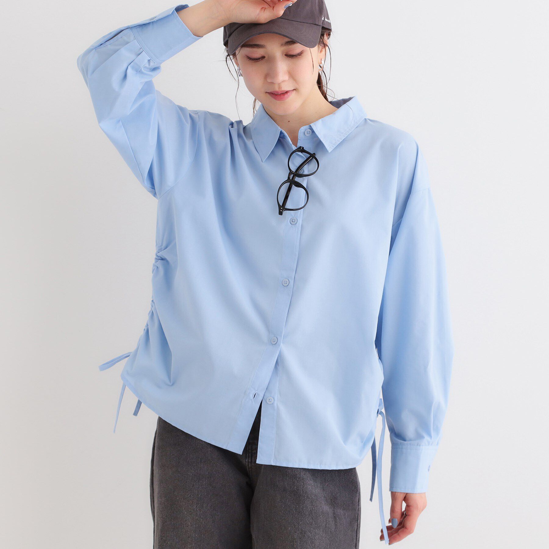 SHOO･LA･RUE「【洗える/S-LL】サイドリボンで差をつける さらさら綿混シャツ」|シャツ・ブラウス|サックスブルー(09