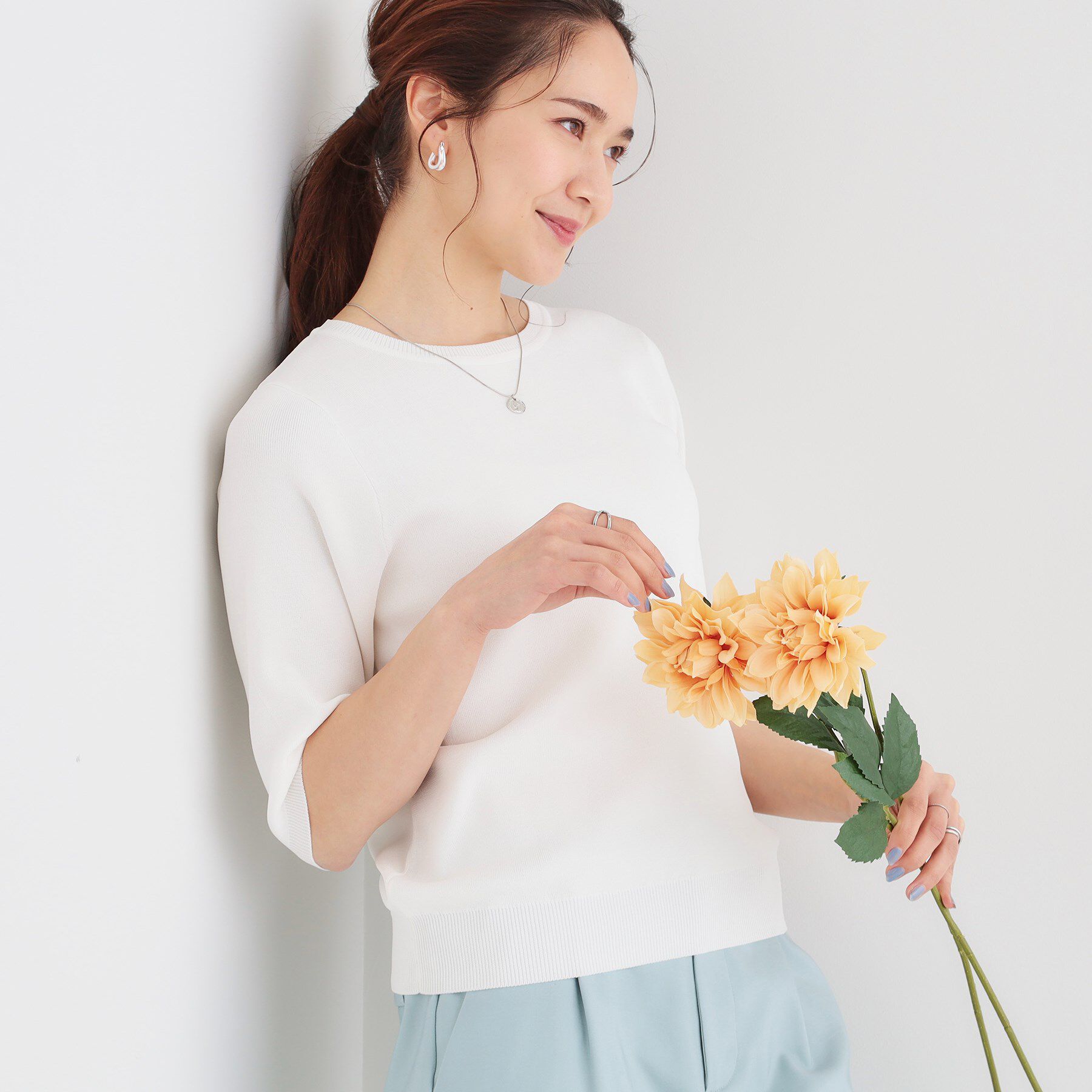 SHOO･LA･RUE「【高レビュー/洗える/S-LL】季節の変わり目から活躍 5分袖ニット」|ニット・セーター|オフホワイト(003