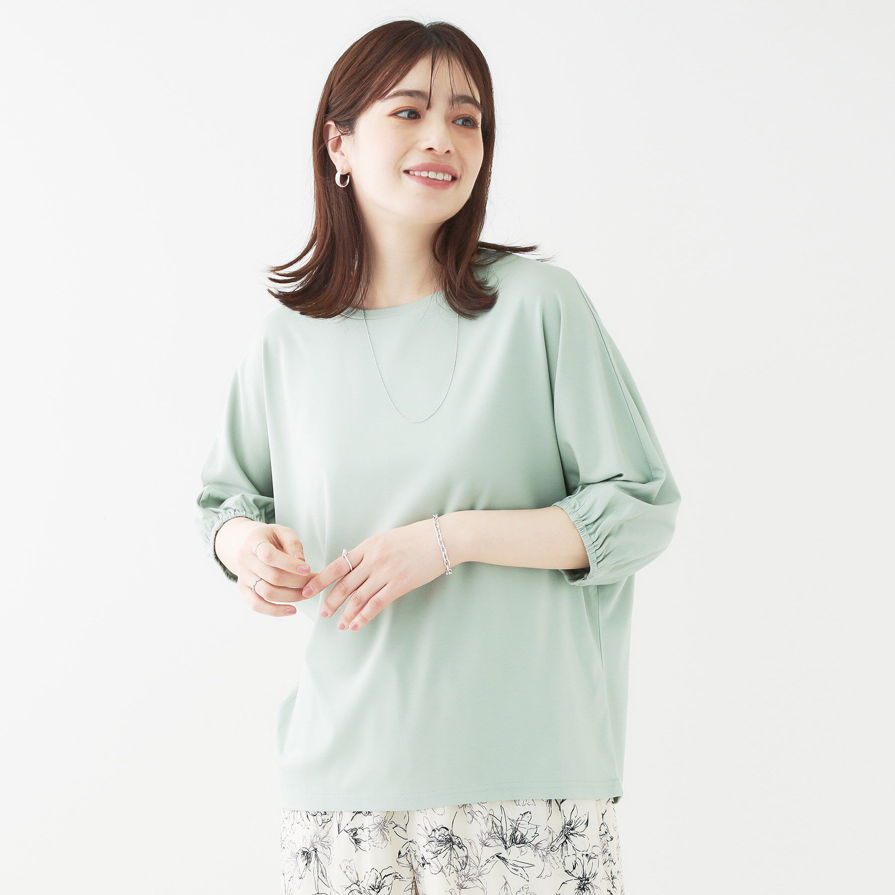 SHOO･LA･RUE「【ひんやり/UV/二の腕カバー】肘まで隠れるとろみドルマン5分袖トップス」|Tシャツ・カットソー|