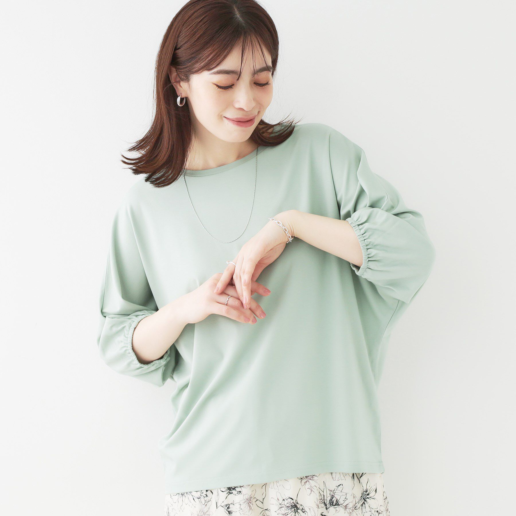 SHOO･LA･RUE「【ひんやり/UV/二の腕カバー】肘まで隠れるとろみドルマン5分袖トップス」|Tシャツ・カットソー|ミントグリーン(02