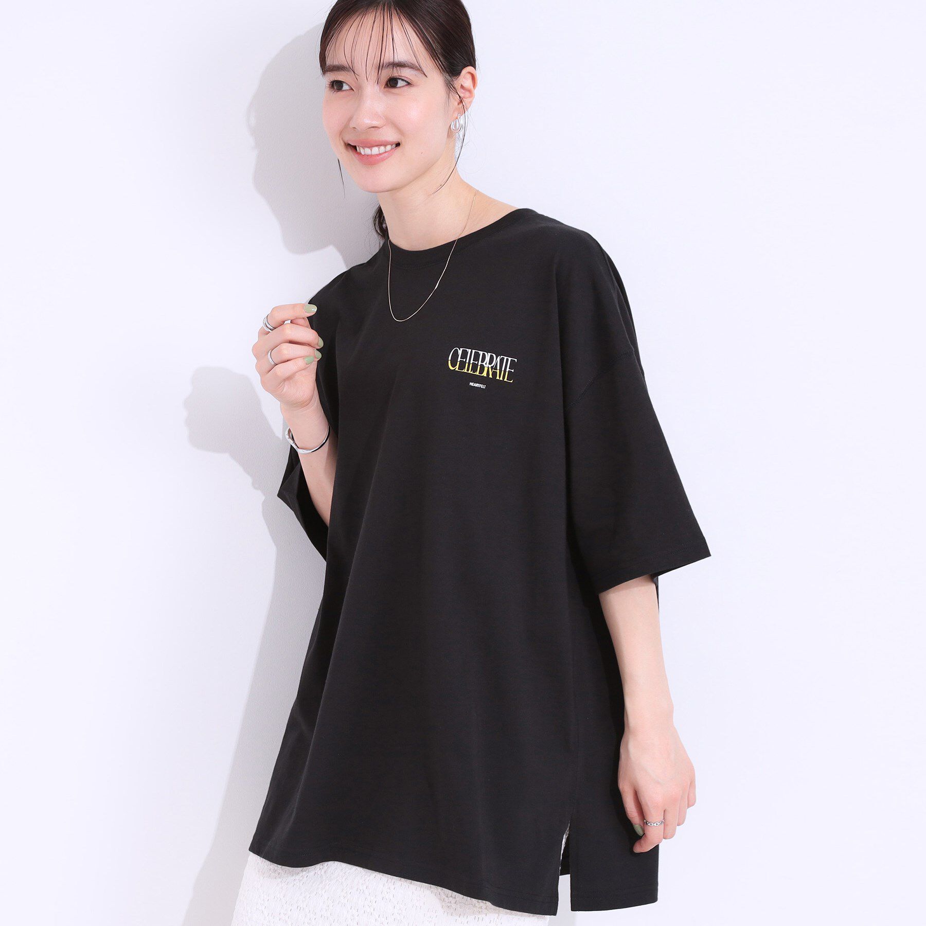 SHOO･LA･RUE「【洗える】ゆるシルエットが抜け感を演出 プリントBIG Tシャツ」|Tシャツ・カットソー|ブラック(219)