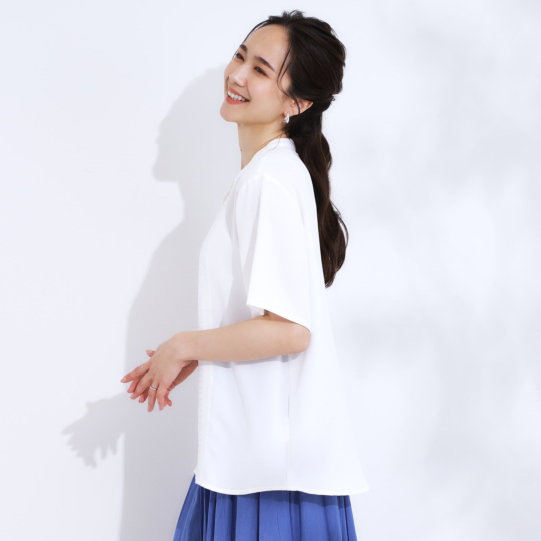 SHOO･LA･RUE「【S-LL】さらりと大人上品 レース切替半袖ブラウス」|シャツ・ブラウス|