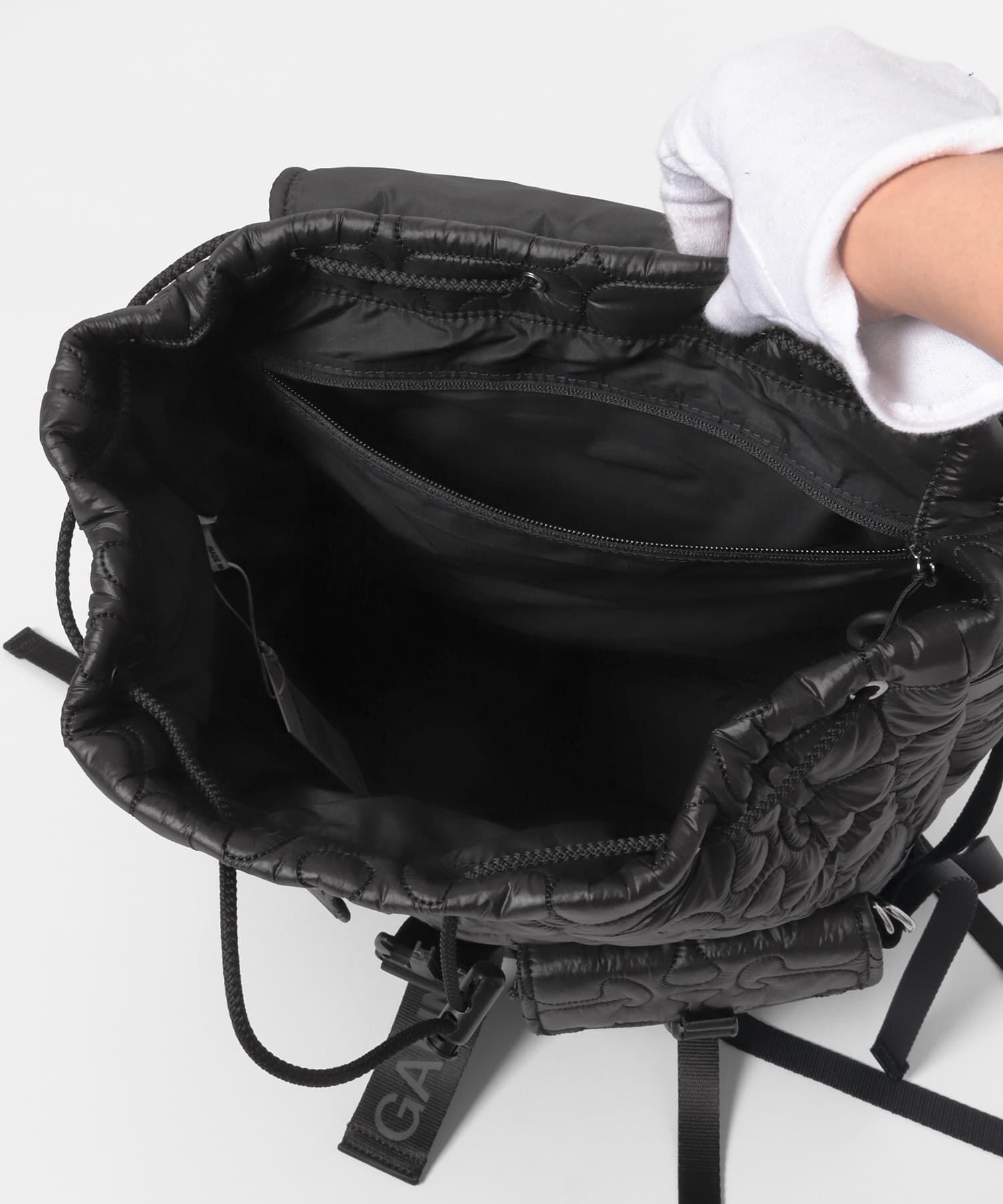 URBAN RESEARCH「GANNI　RE-TECH QUILTED BACKPACK」|その他|