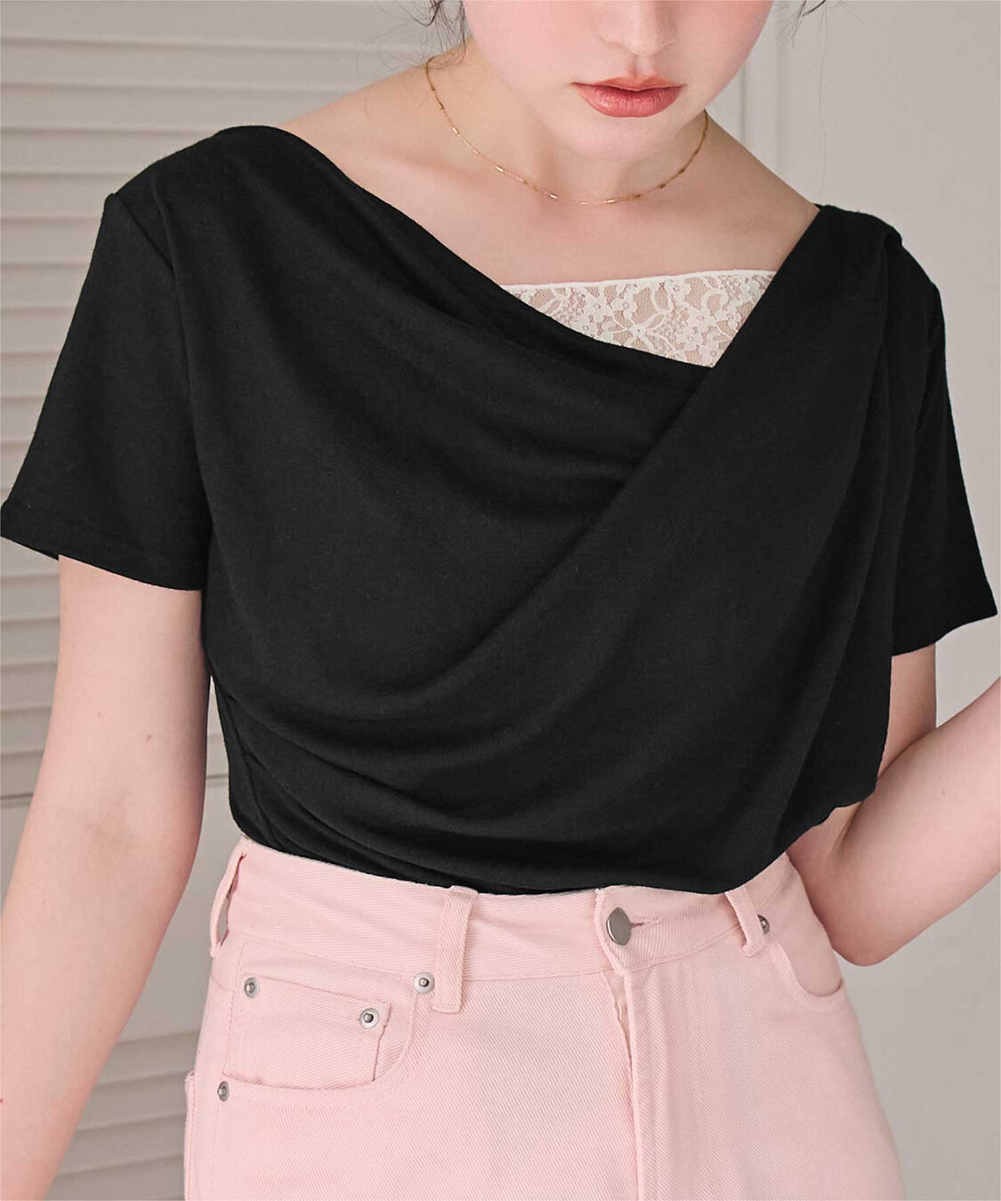 titivate「オフショルダーハーフスリーブレースドッキングTシャツ」|Tシャツ・カットソー|