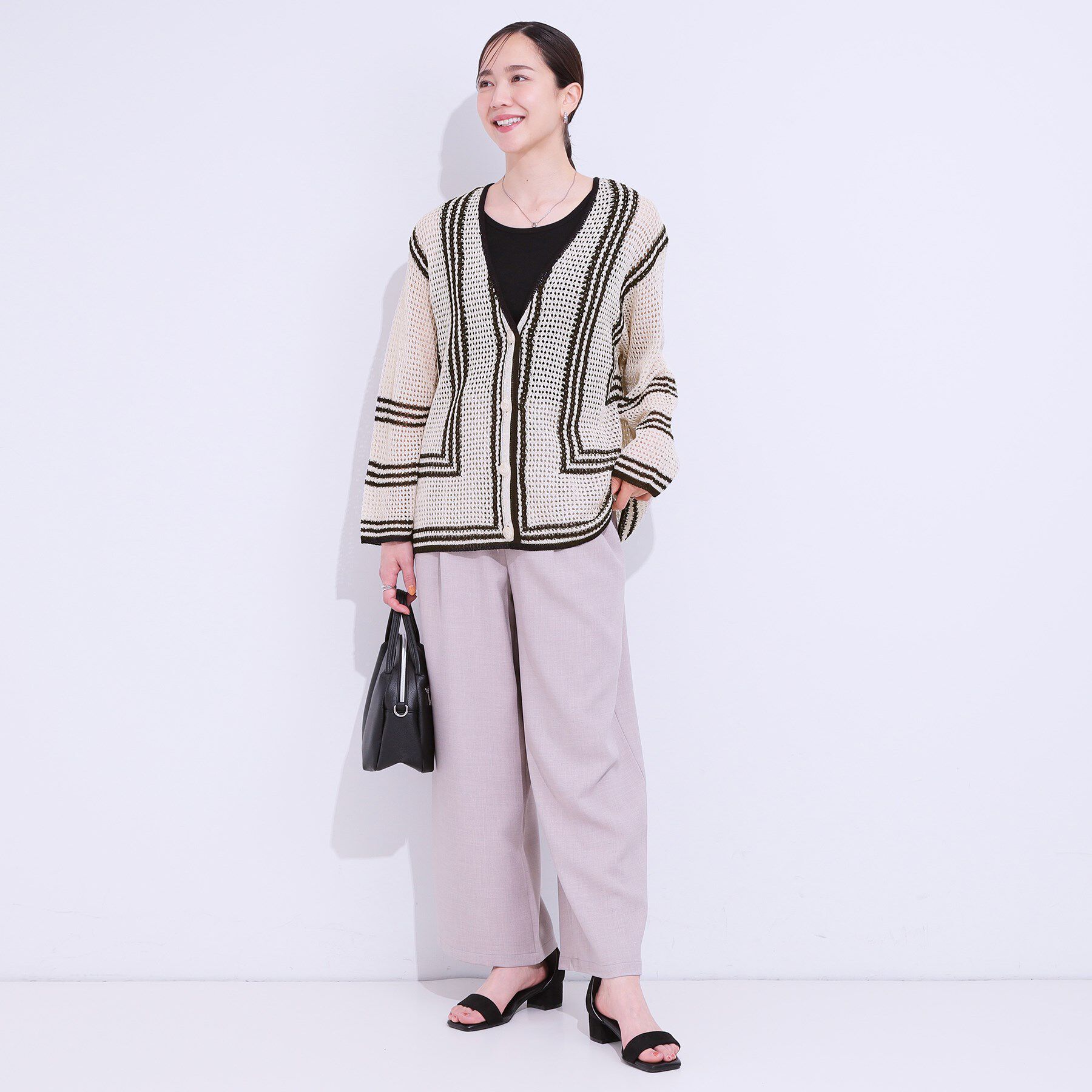 SHOO･LA･RUE「レースのような編み柄が上品 Vネックカーディガン」|カーディガン|