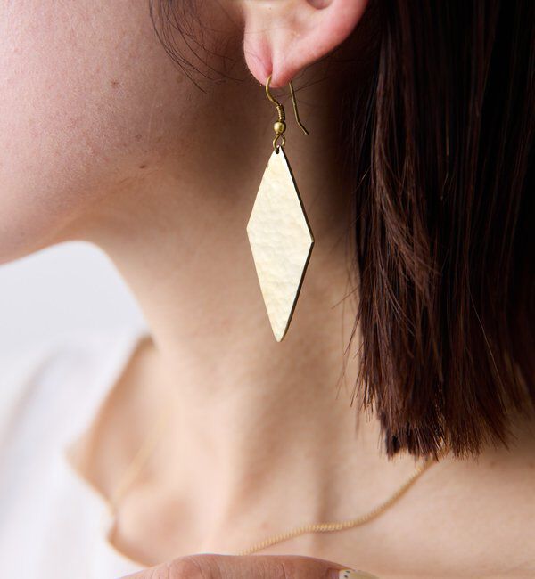  「【PAPILLONNER/パピヨネ】ダイヤプレートピアス」|ピアス|