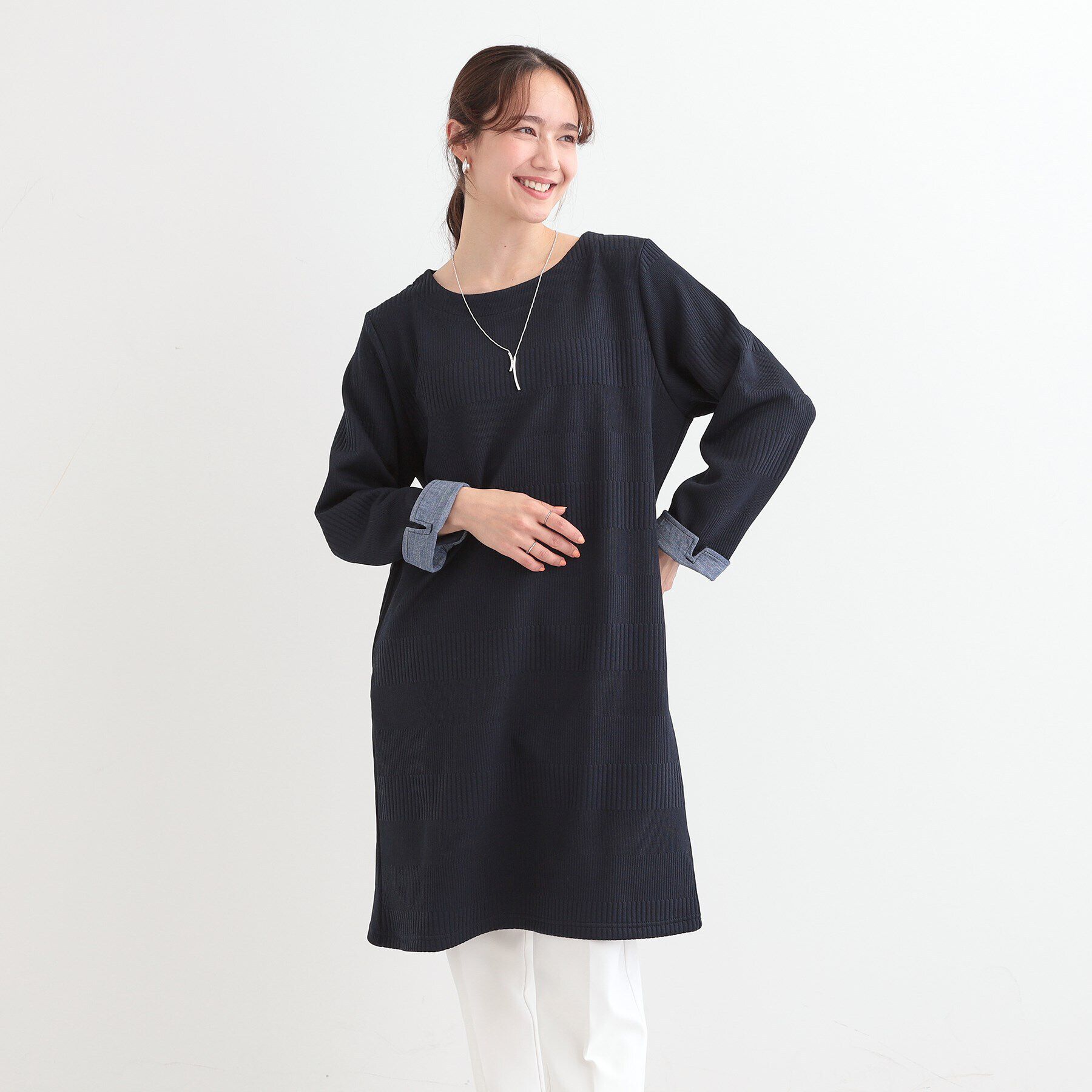 SHOO･LA･RUE「身体のラインをきれいにカバー　お袖折り返しAラインチュニックワンピース」|チュニック|