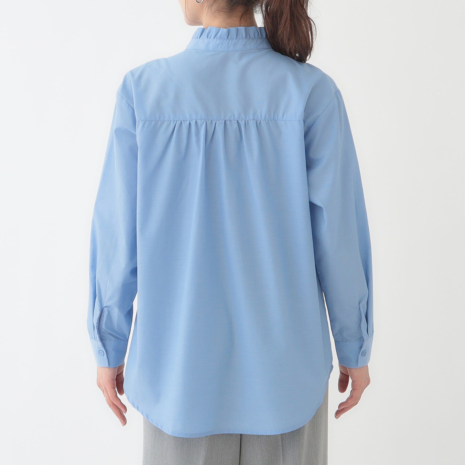 SHOO･LA･RUE「すっきり好印象 フリルスタンドブラウス」|シャツ・ブラウス|