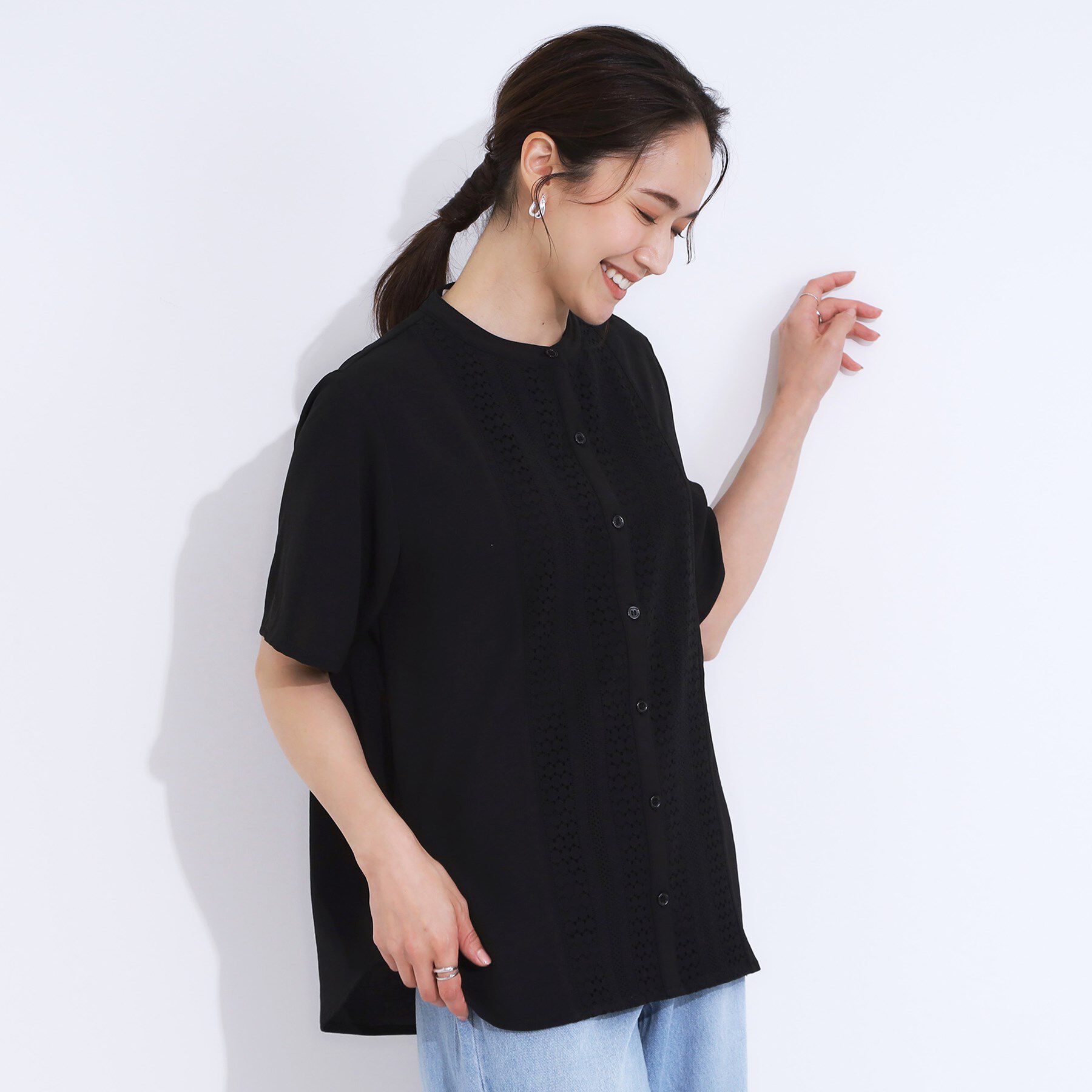 SHOO･LA･RUE「【S-LL】さらりと大人上品 レース切替半袖ブラウス」|シャツ・ブラウス|
