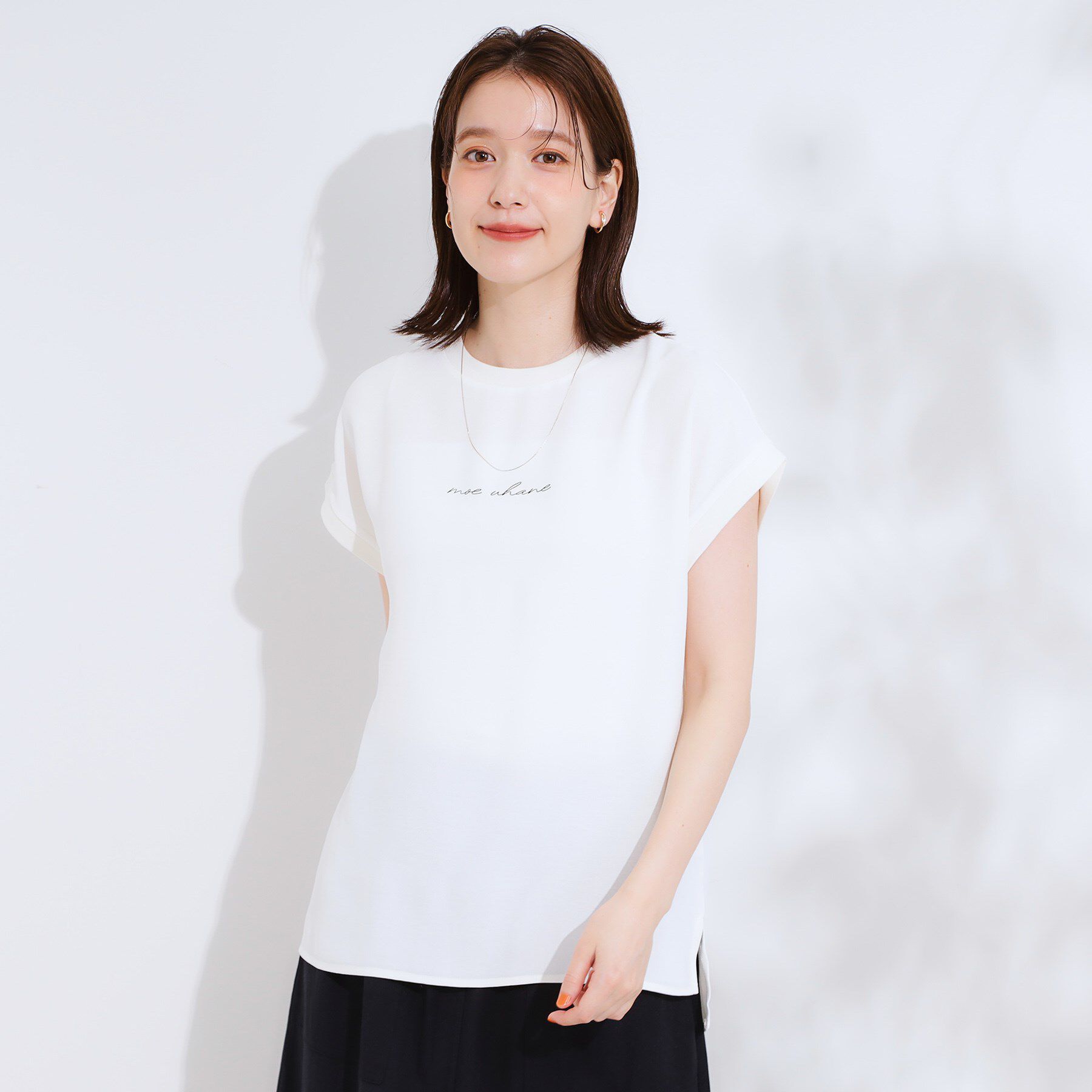 SHOO･LA･RUE「【S-LL/ひんやり/洗濯後しわになりにくい】程よいシアー感 ロゴTシャツブラウス」|シャツ・ブラウス|