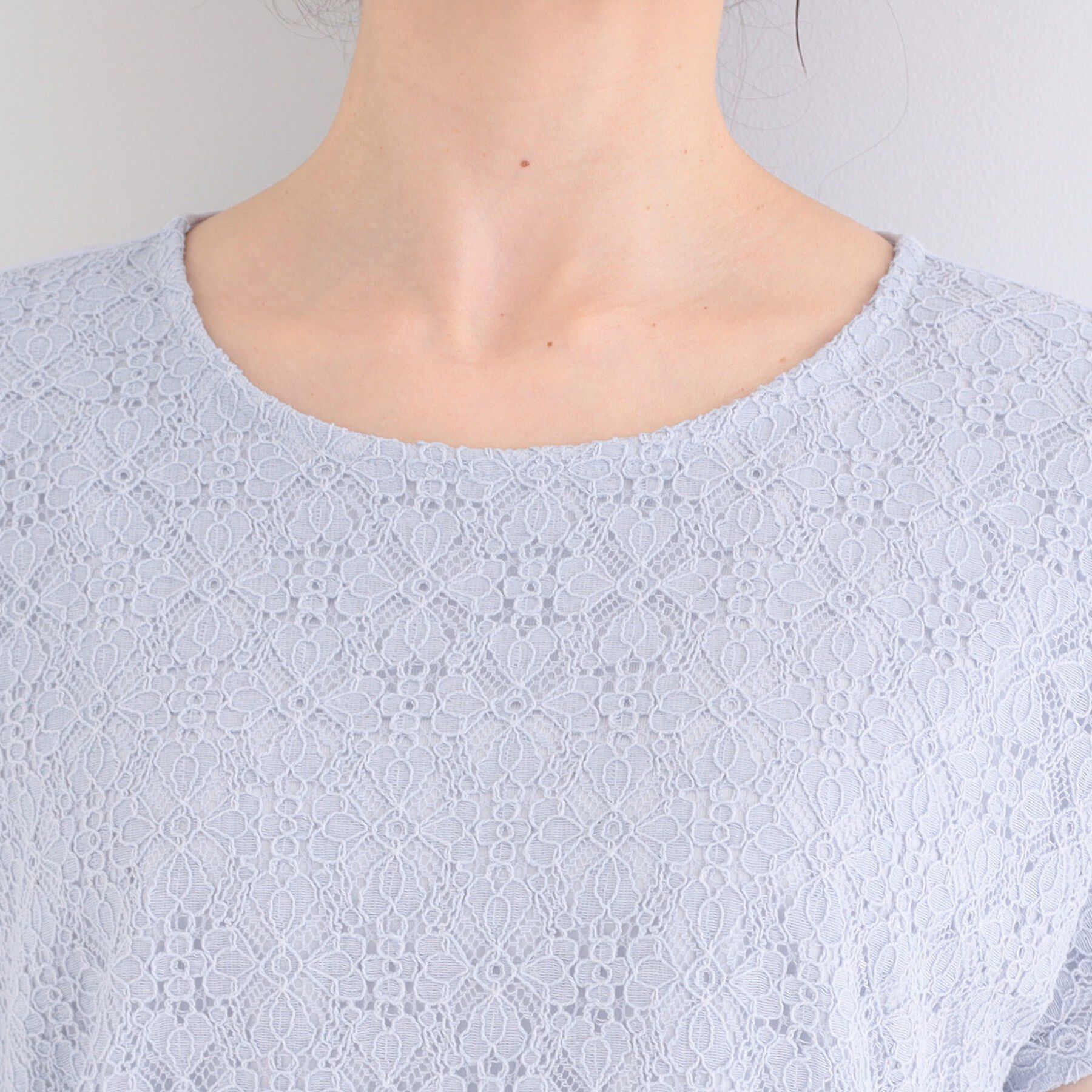 SHOO･LA･RUE「【ひんやり/UV/S-LL】1枚で華やか 前後切り替えレースTシャツ」|Tシャツ・カットソー|