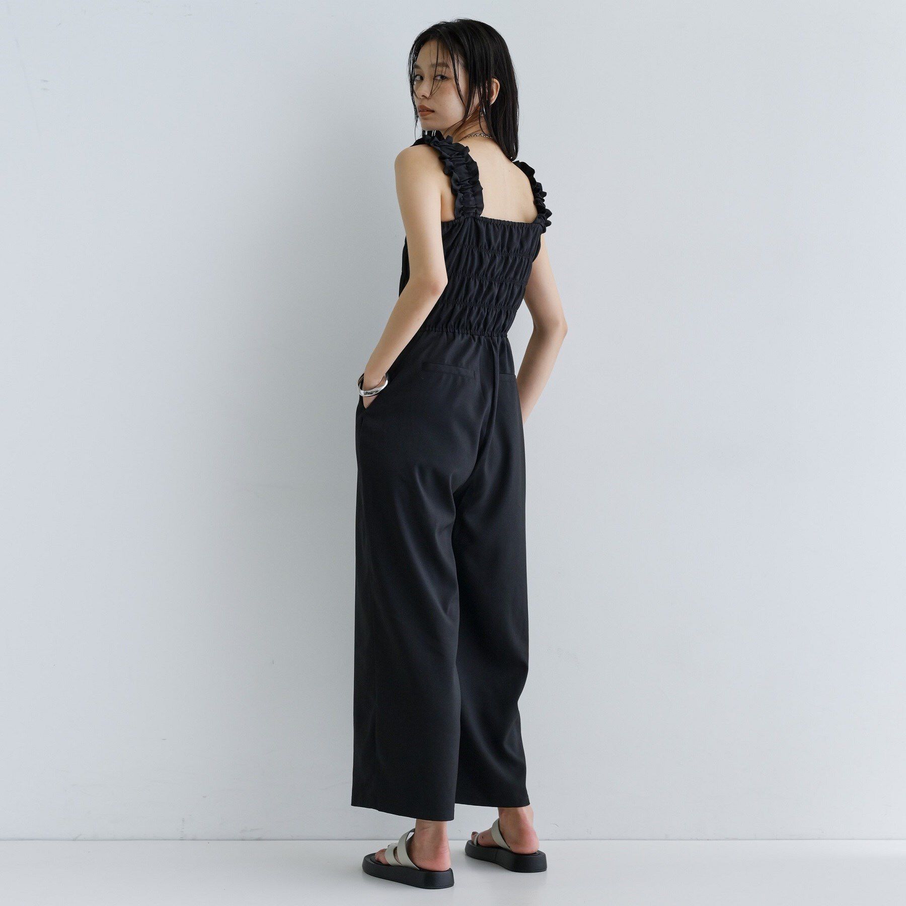 GALLEST「【一部店舗限定】ショルダーシャーリングサロペット」|オールインワン|