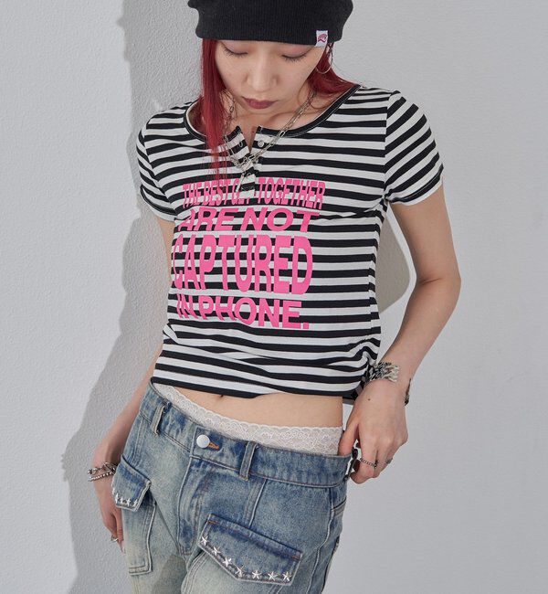  「【WEB限定】メッセージヘンリーリングドット TEE」|Tシャツ・カットソー|
