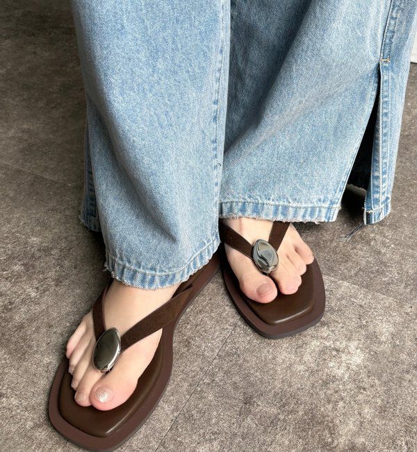  「【WEB限定】メタルモチーフトングサンダル」|その他|