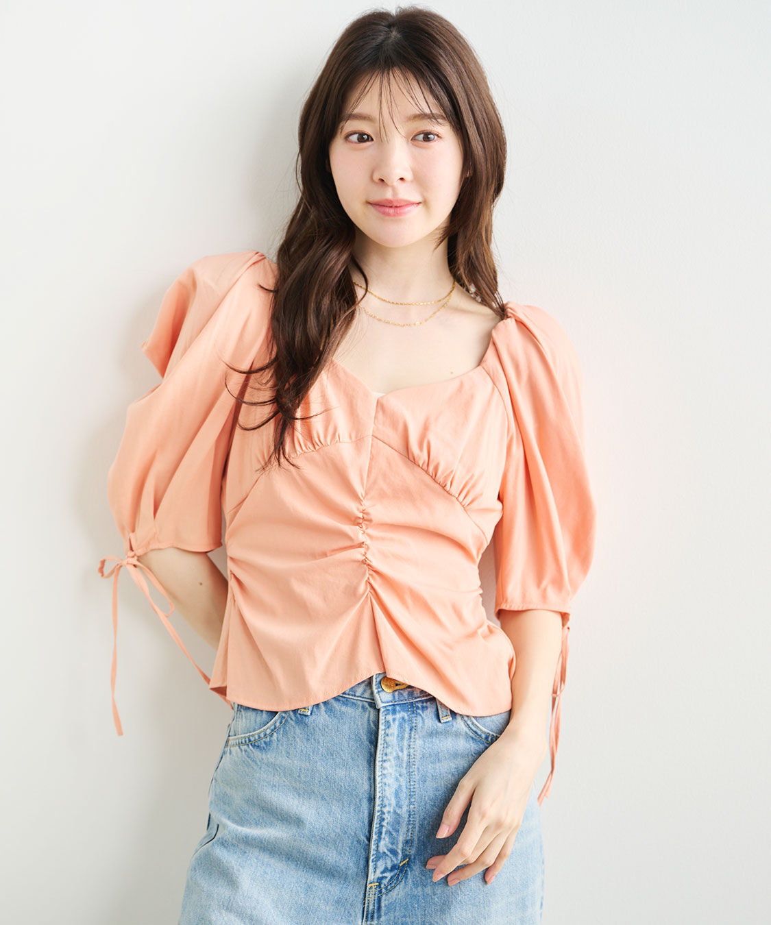【完売品】TWILL ラウンドペプラムボリュームブラウス twill ラウンドペプラムボリュームブラウス twill ラウンドペプラム