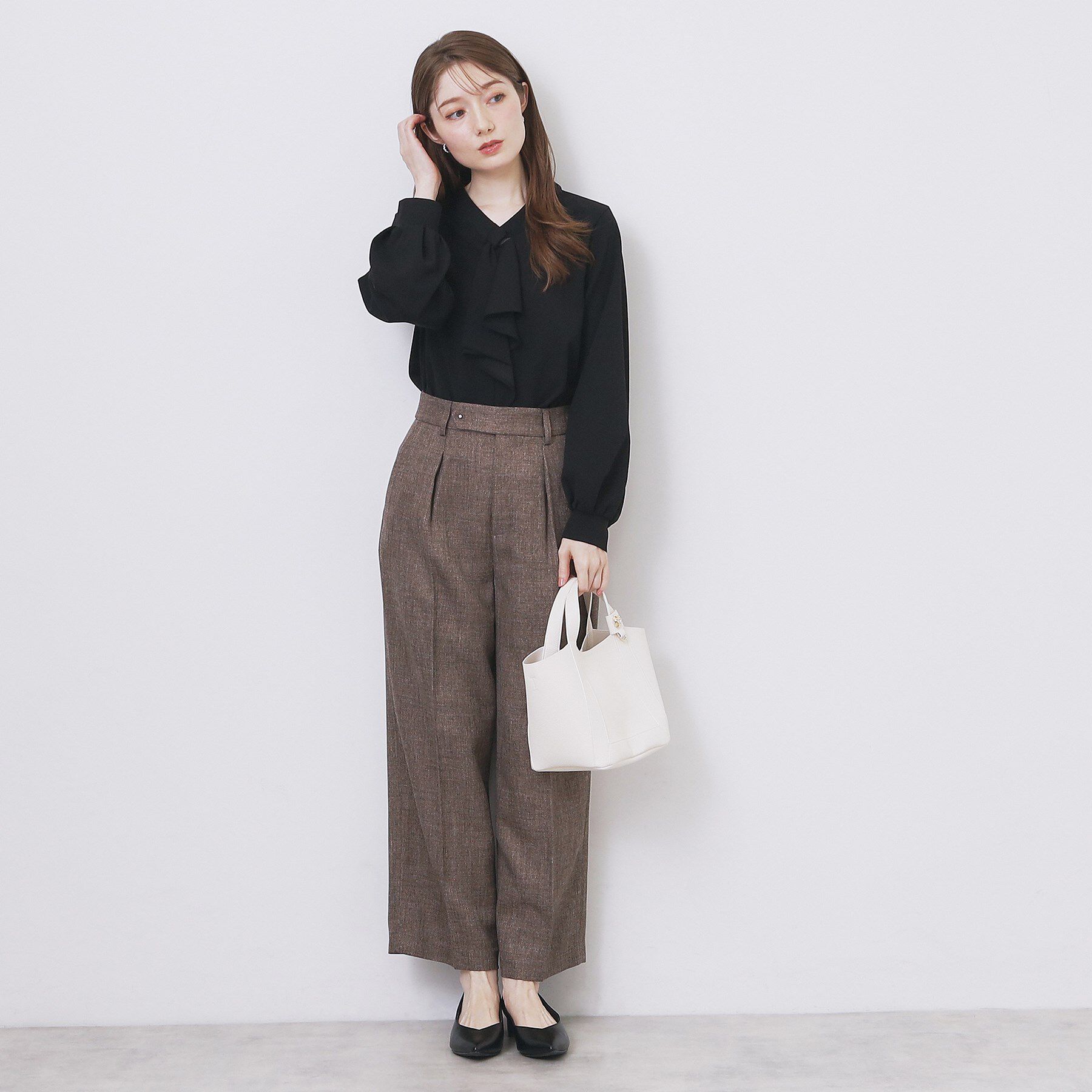 index「ボウタイフリルトップス【洗濯機OK／ストレッチ／イージーアイロン／防シワ】《S～3L》」|Tシャツ・カットソー|