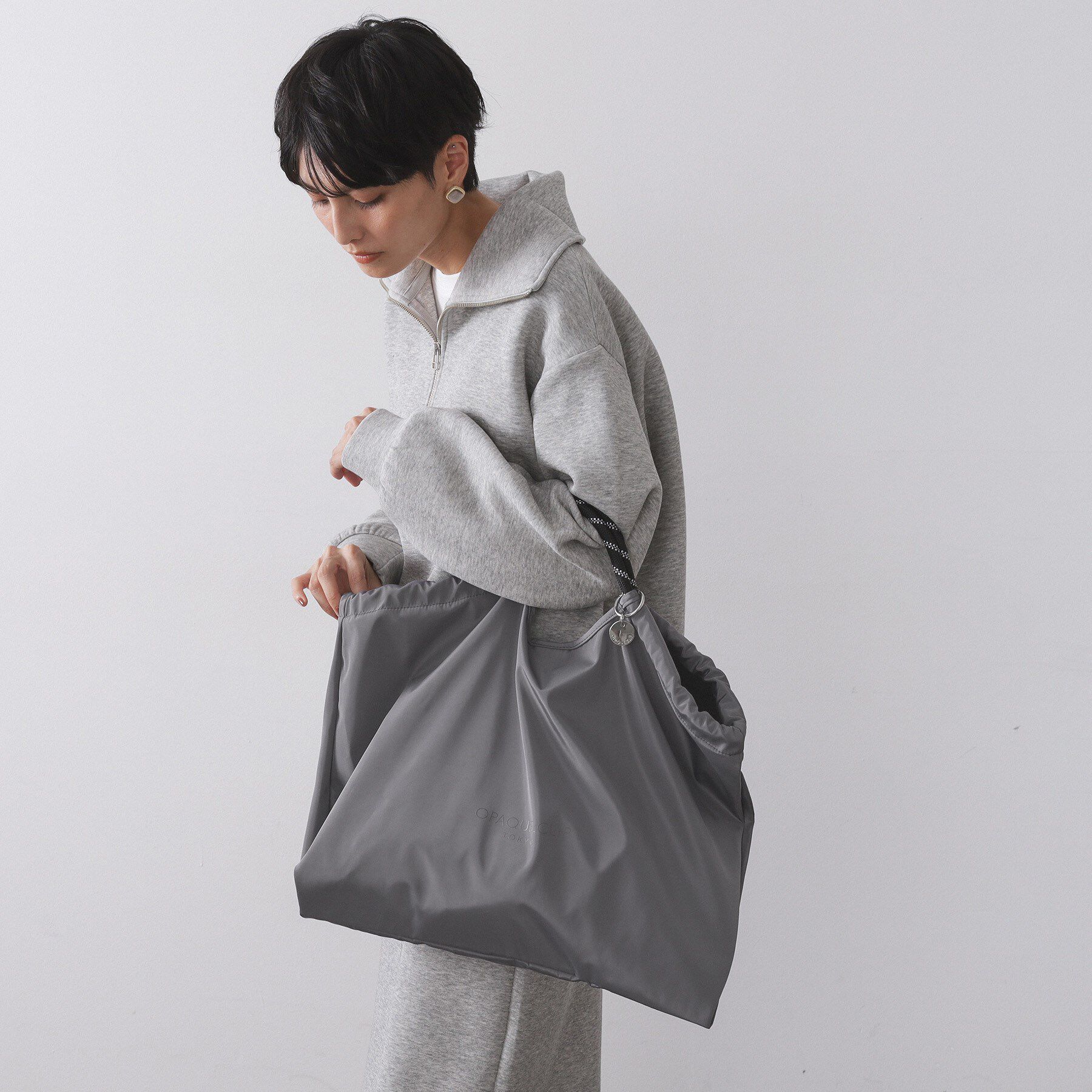 OPAQUE.CLIP「【軽量／A4サイズ対応】ロープハンドルドロストBIGトートバッグ」|トートバッグ|