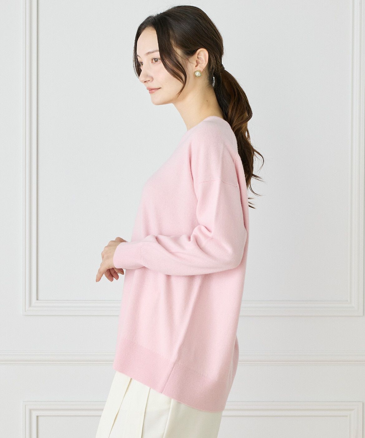 INED「《大きいサイズ》カシミヤ混Vネックチュニックニット《WEB限定カラー》」|ニット・セーター|