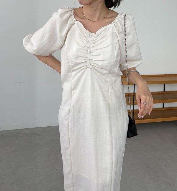  「ウェーブネックギャザーワンピース」|ワンピース|
