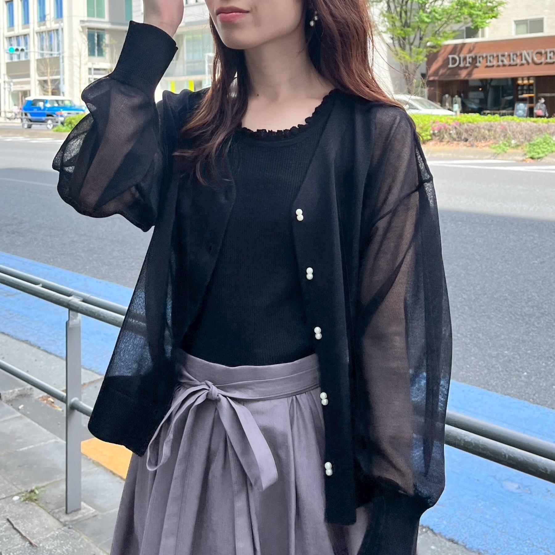 Couture broach「【洗える・パール調釦】LEVITA シアーカーディガン」|カーディガン|