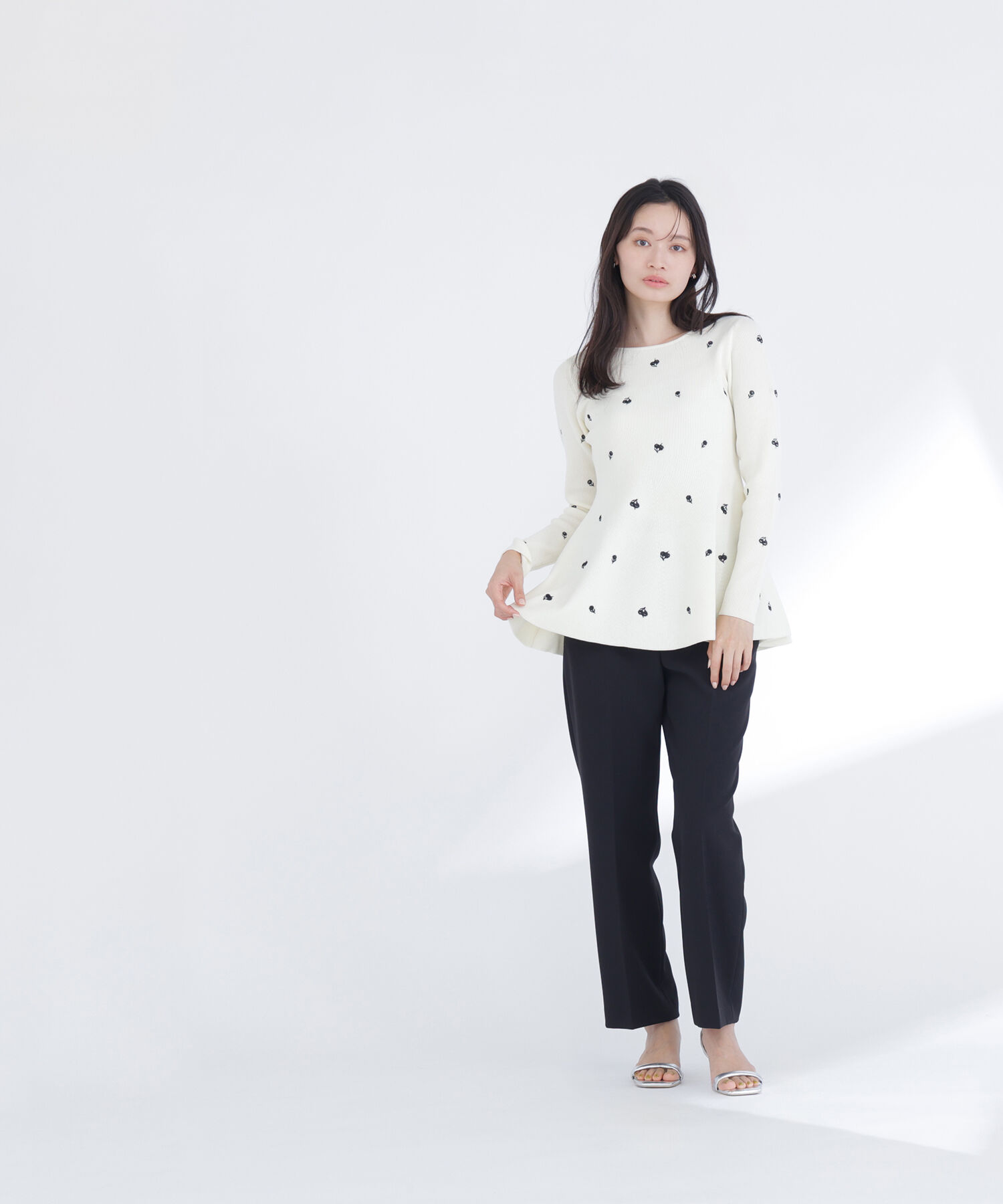  「刺繍ペプラムニット」|ニット・セーター|
