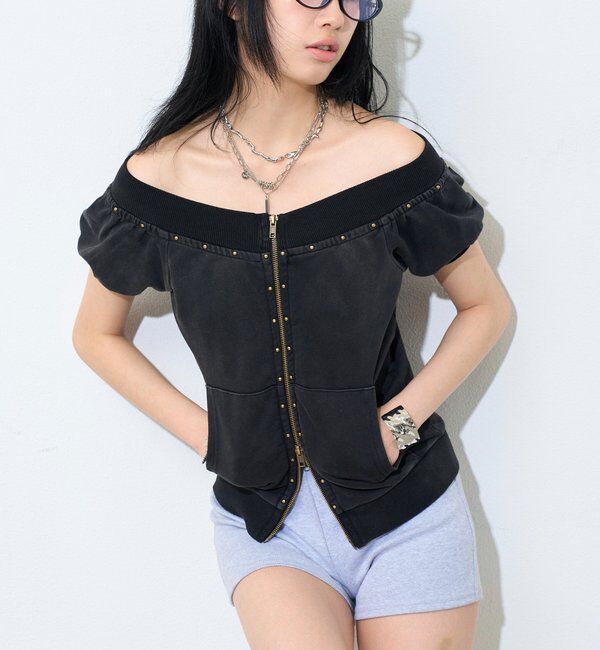  「【WEB限定】フロントジップスタッズSSトップス」|Tシャツ・カットソー|