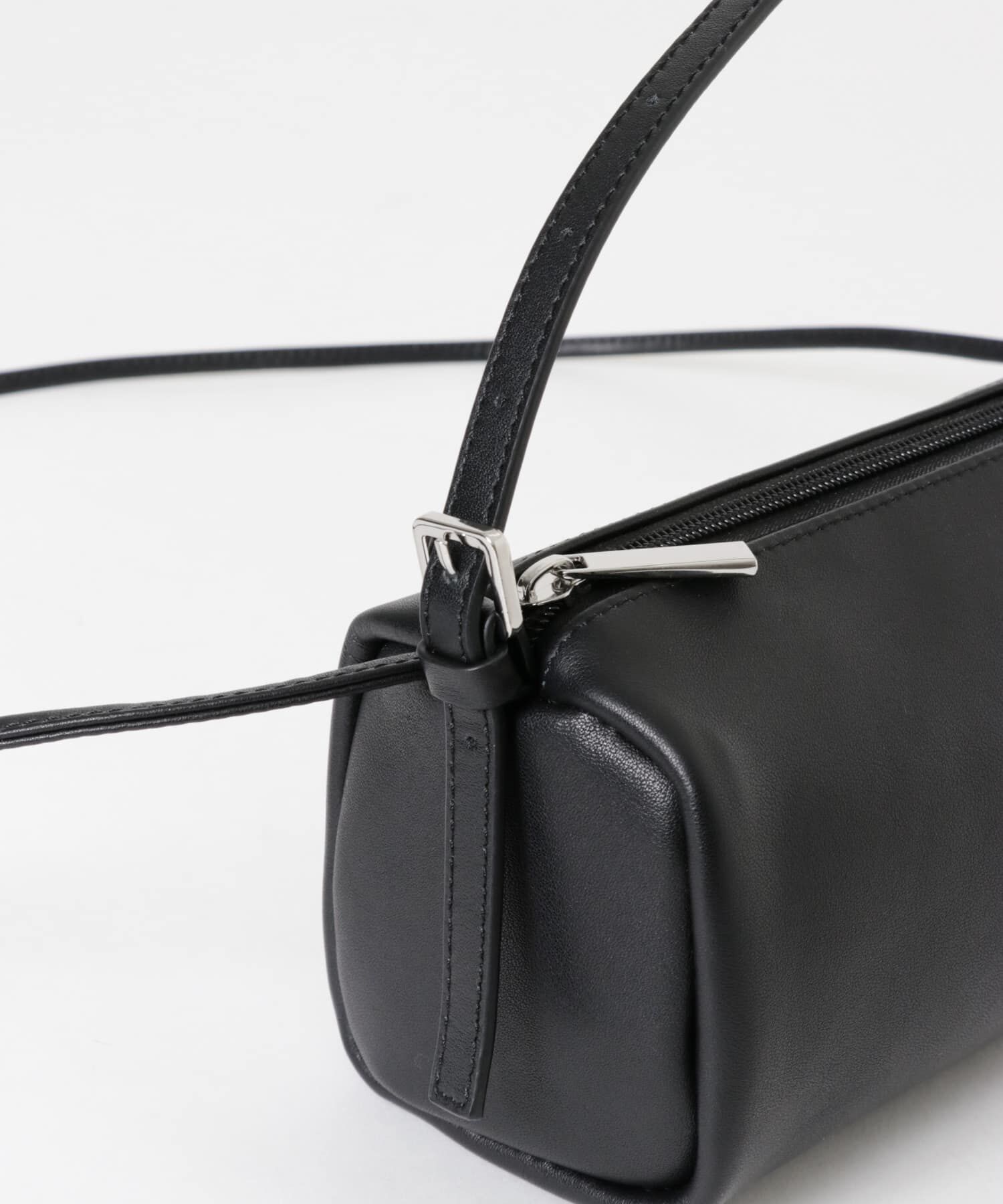 URBAN RESEARCH「LEATHER SQUARE SHOULDER」|ショルダー・メッセンジャー|