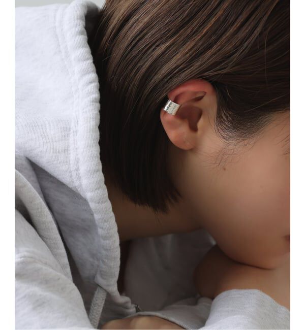 Spick and Span「【SAMH by LILAS】テクスチャーワイドイヤーカフ SV（片耳）」|イヤーカフ|