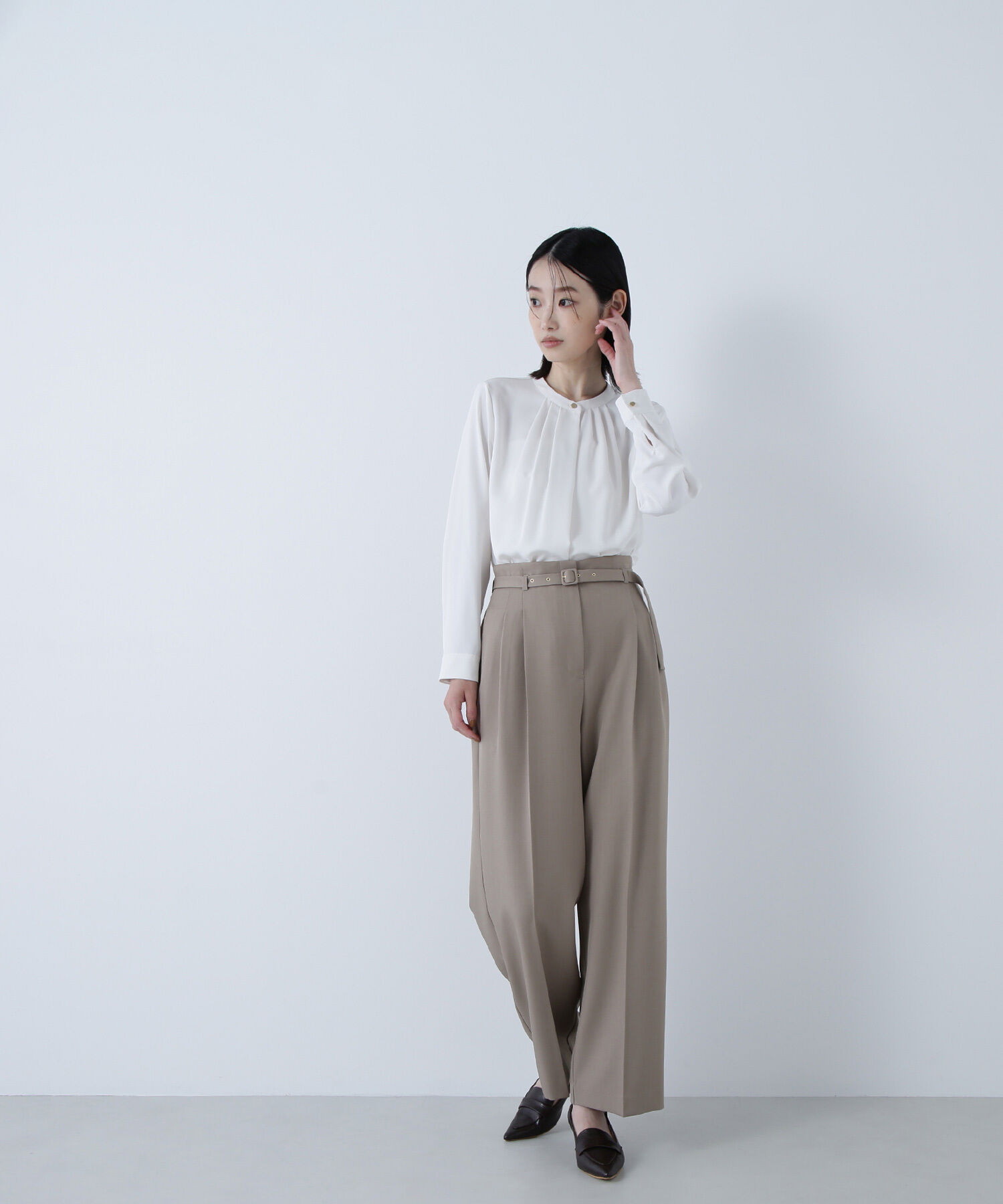  「くびれ仕込みベルテッドパンツ」|その他|
