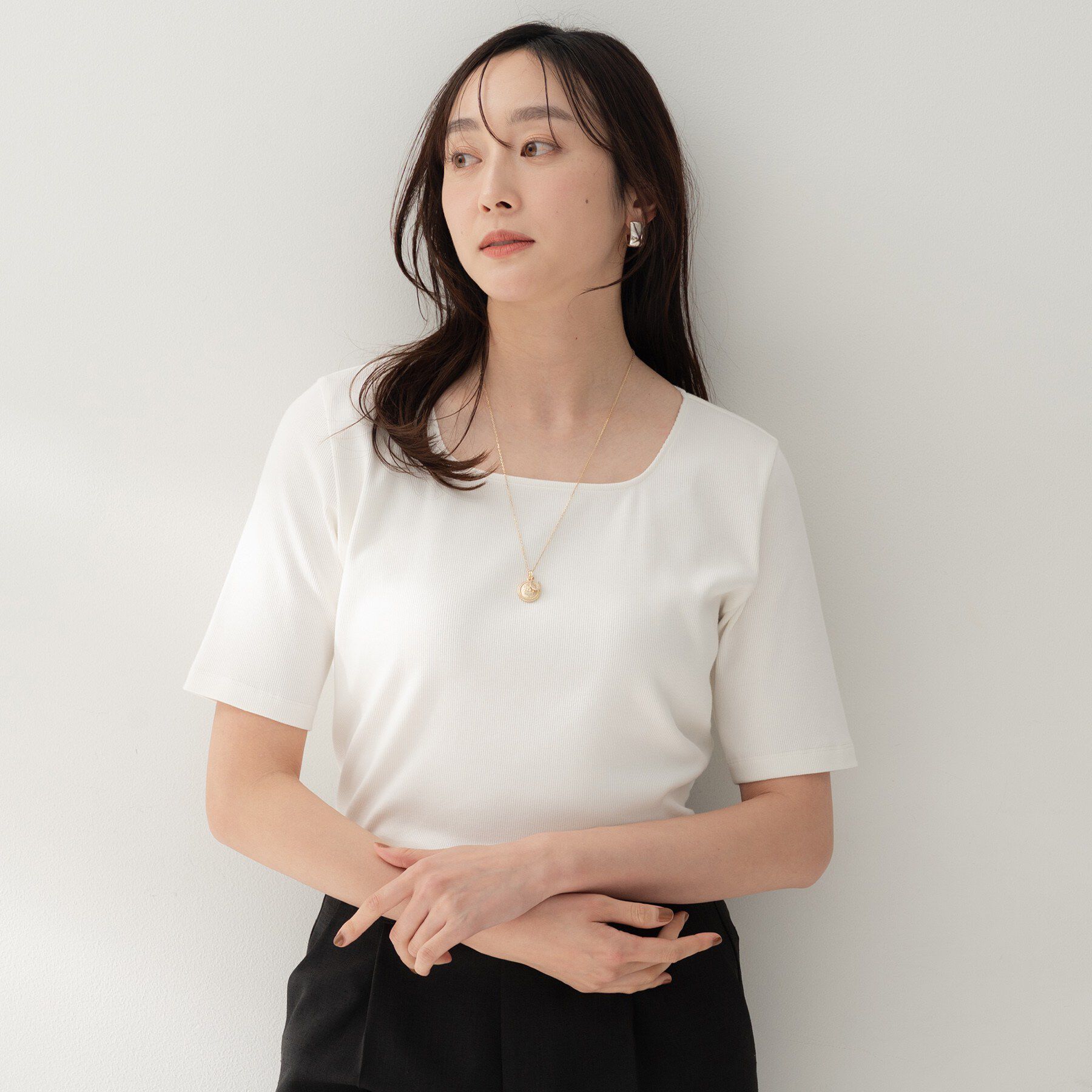 UNTITLED「【すっきり見え/洗える】スクエアネックプルオーバー」|Tシャツ・カットソー|ホワイト(001)