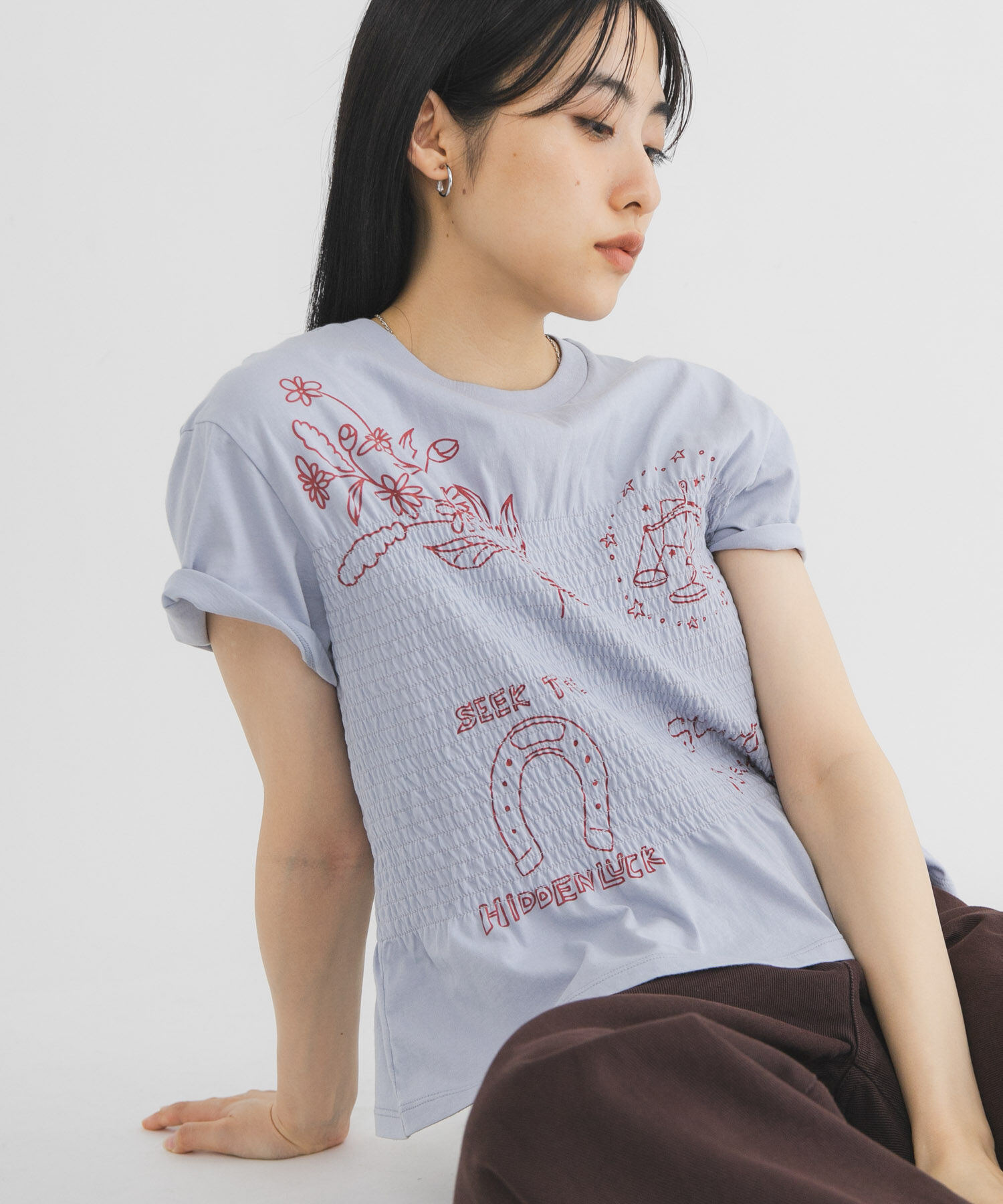  「シャーリングデザインプリントTEE」|Tシャツ・カットソー|ブルー