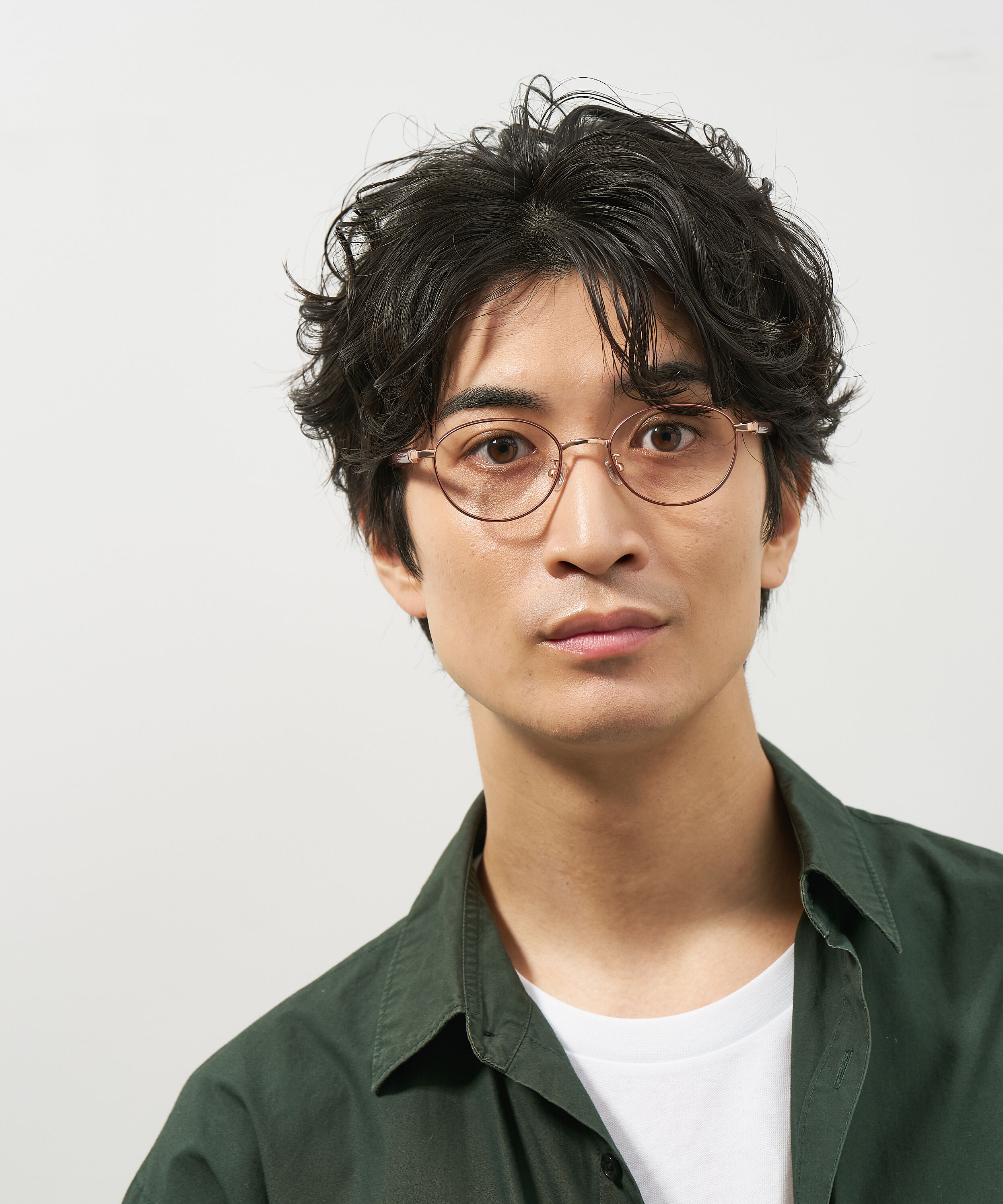  「オーバル型 メガネ｜上品で高級感のある 大人可愛いメガネ フェミニン レンズ交換券付き STANDARD MUSE」|メガネ|