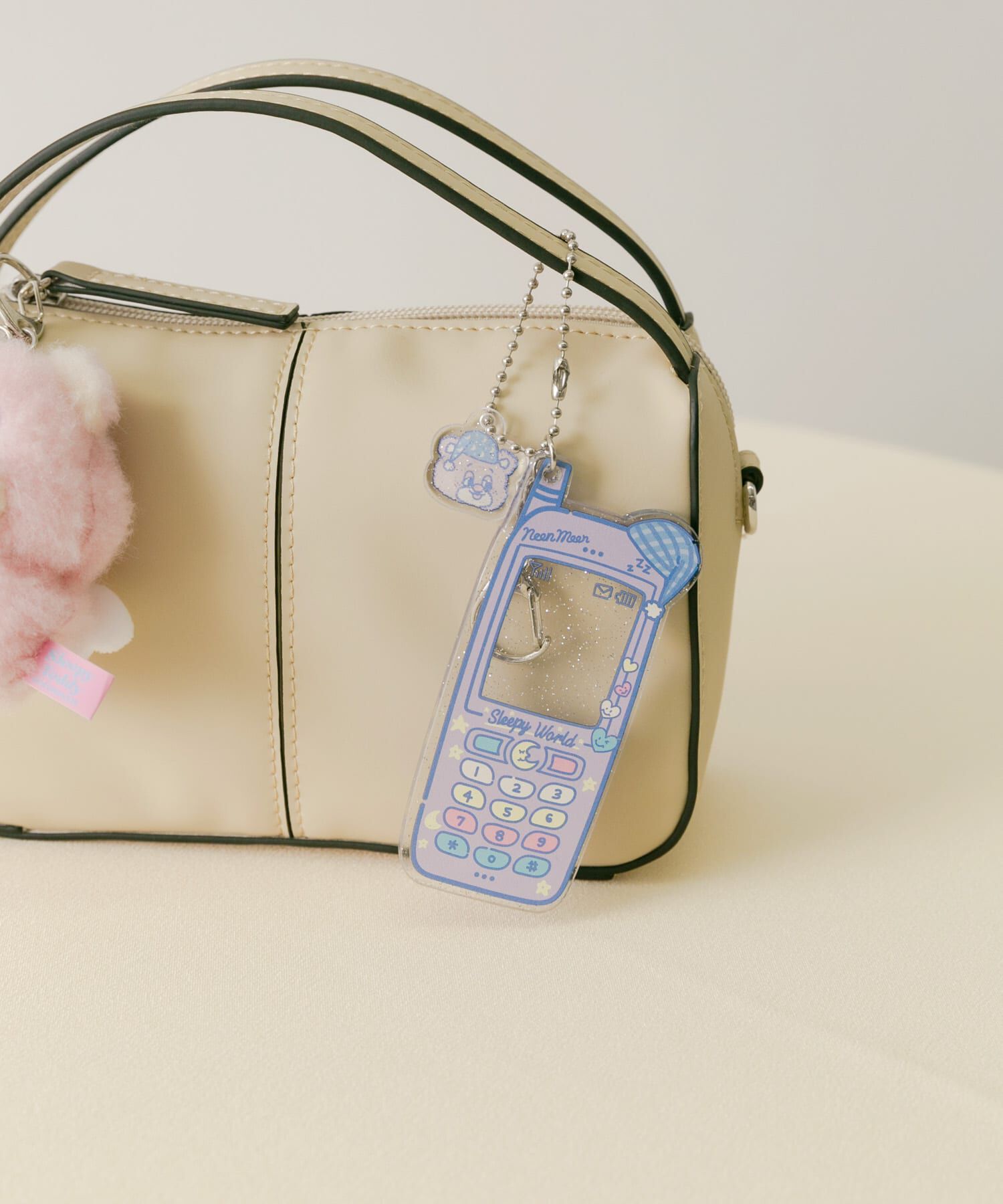 SMELLY「『WEB/一部店舗限定』NEONMOON　Phone KEY HOLDER」|チャーム・キーホルダー|