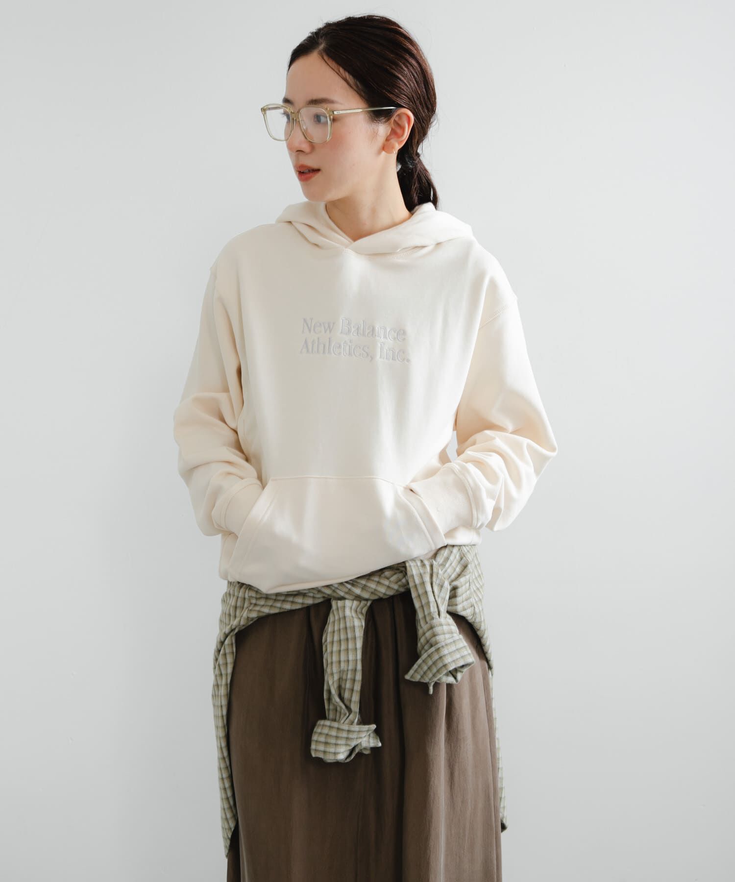 URBAN RESEARCH「NEW BALANCE　Athleticsクラシックスフーディ」|パーカー|