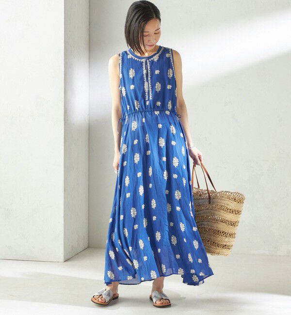SHIPS for women「【SHIPS別注】Fanaka:〈手洗い可能〉フラワー プリント 刺繍 ワンピース」|ワンピース|