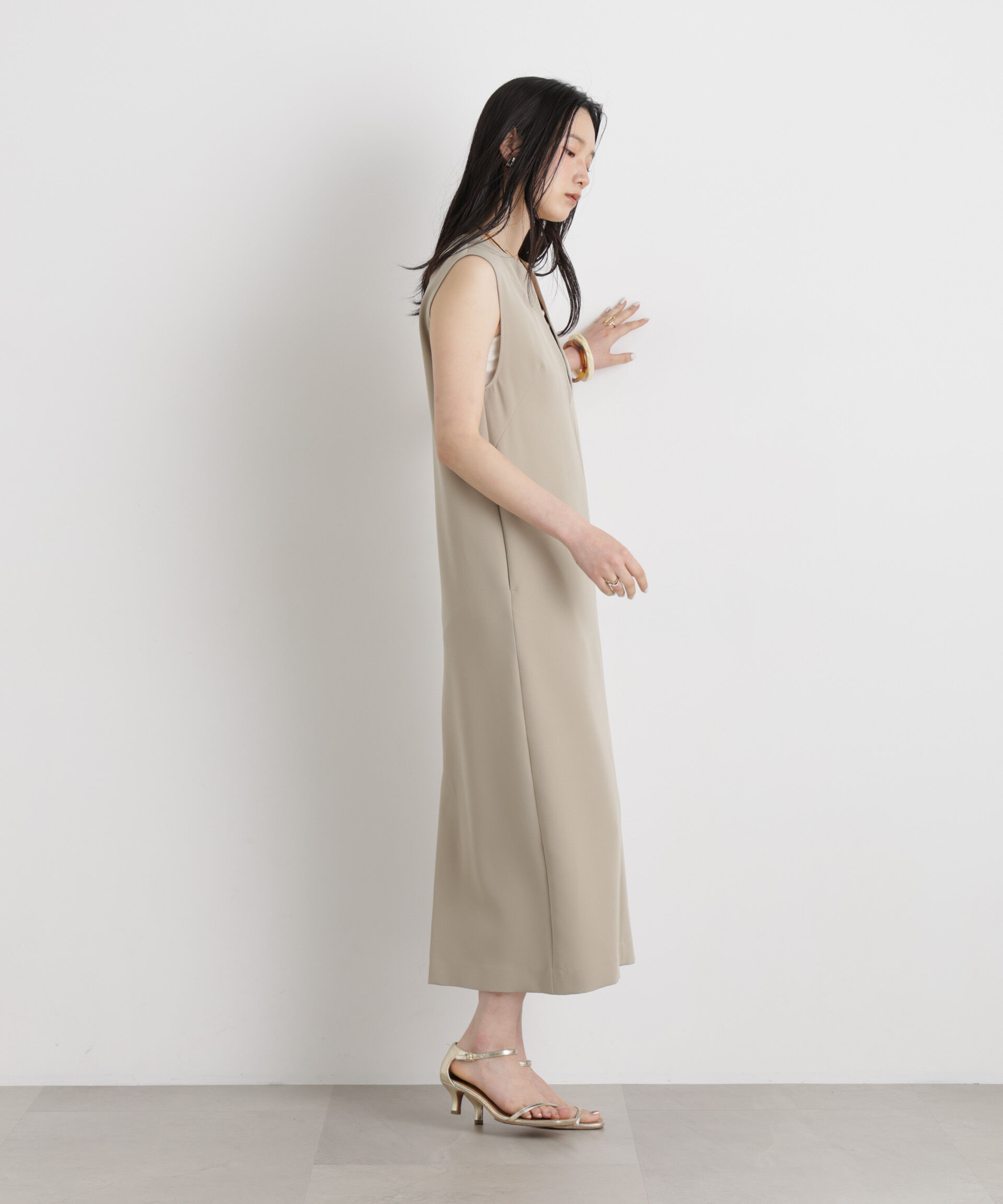 nano･universe「配色ステッチノースリーブキーネックワンピース」|ワンピース|
