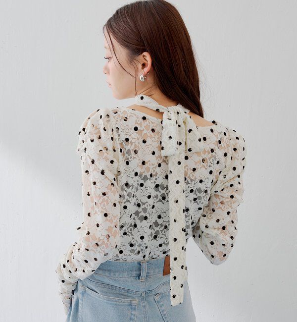  「【SALON by Chico】チョーカー付きフロッキードットレーストップス」|Tシャツ・カットソー|