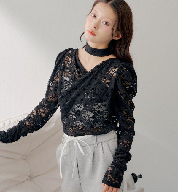  「【SALON by Chico】チョーカー付きフロッキードットレーストップス」|Tシャツ・カットソー|ブラック