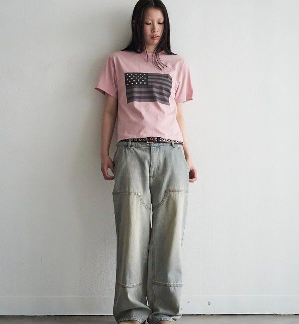  「【UNISEX】KOOKY'N スタースタッズフラッググラフィックTEE」|Tシャツ・カットソー|