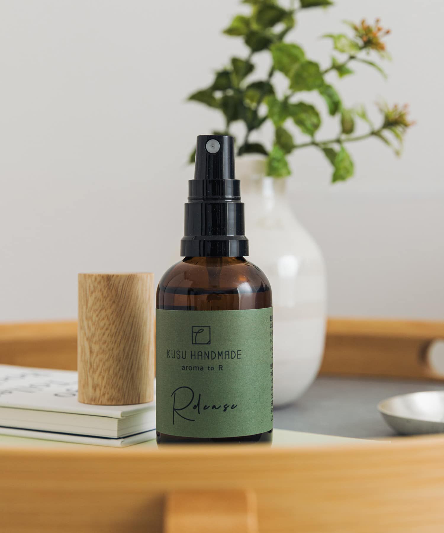 URBAN RESEARCH DOORS「KUSU HANDMADE　aroma to R リリースミスト」|アロマ・ルームフレグランス|