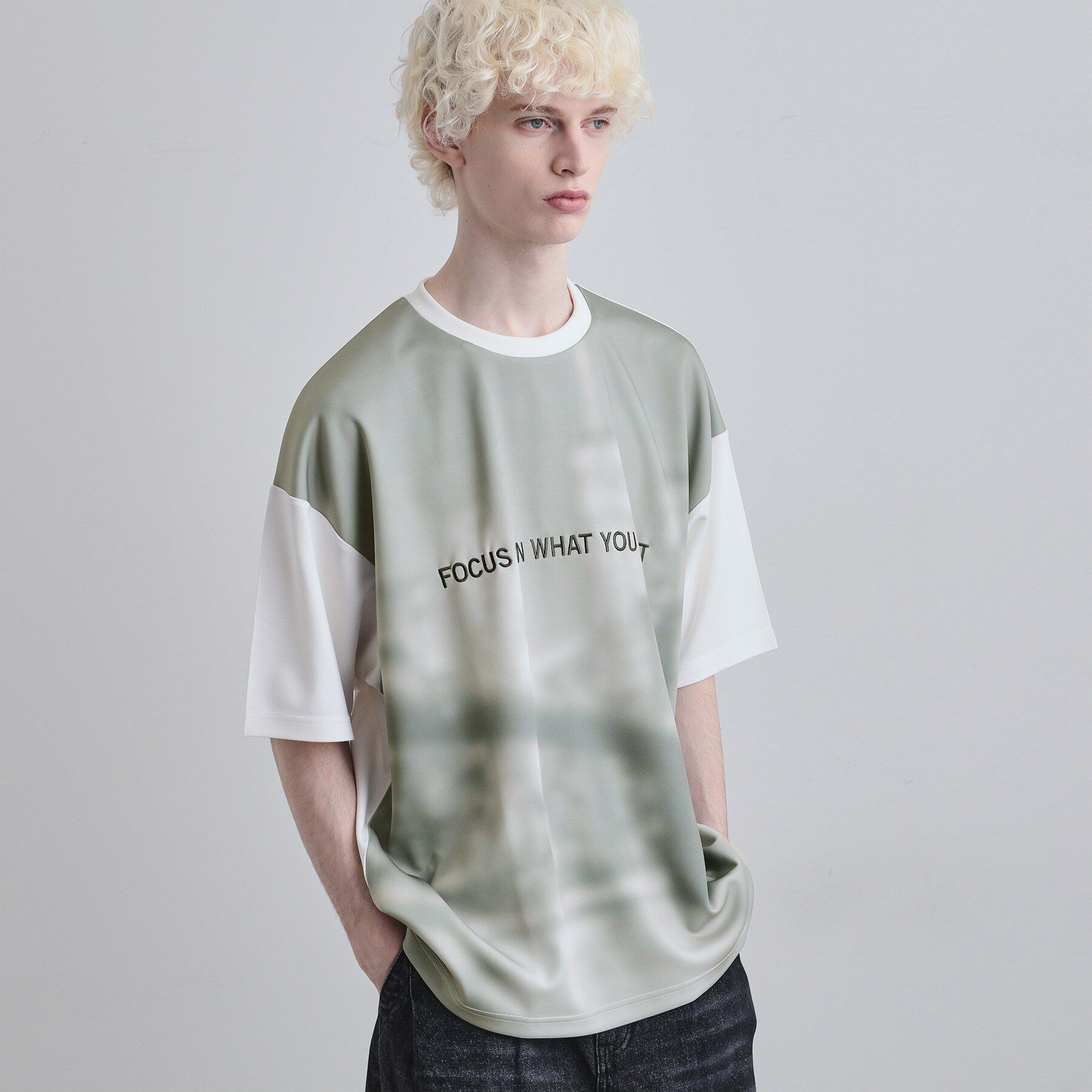 tk.TAKEO KIKUCHI「昇華転写ポンチカットソー」|Tシャツ・カットソー|ホワイト(001)
