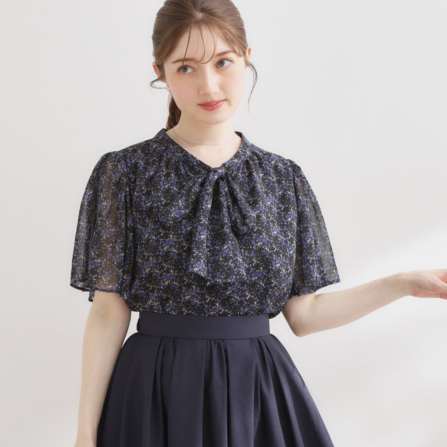 Couture broach「モザイクフラワープリントブラウス」|シャツ・ブラウス|