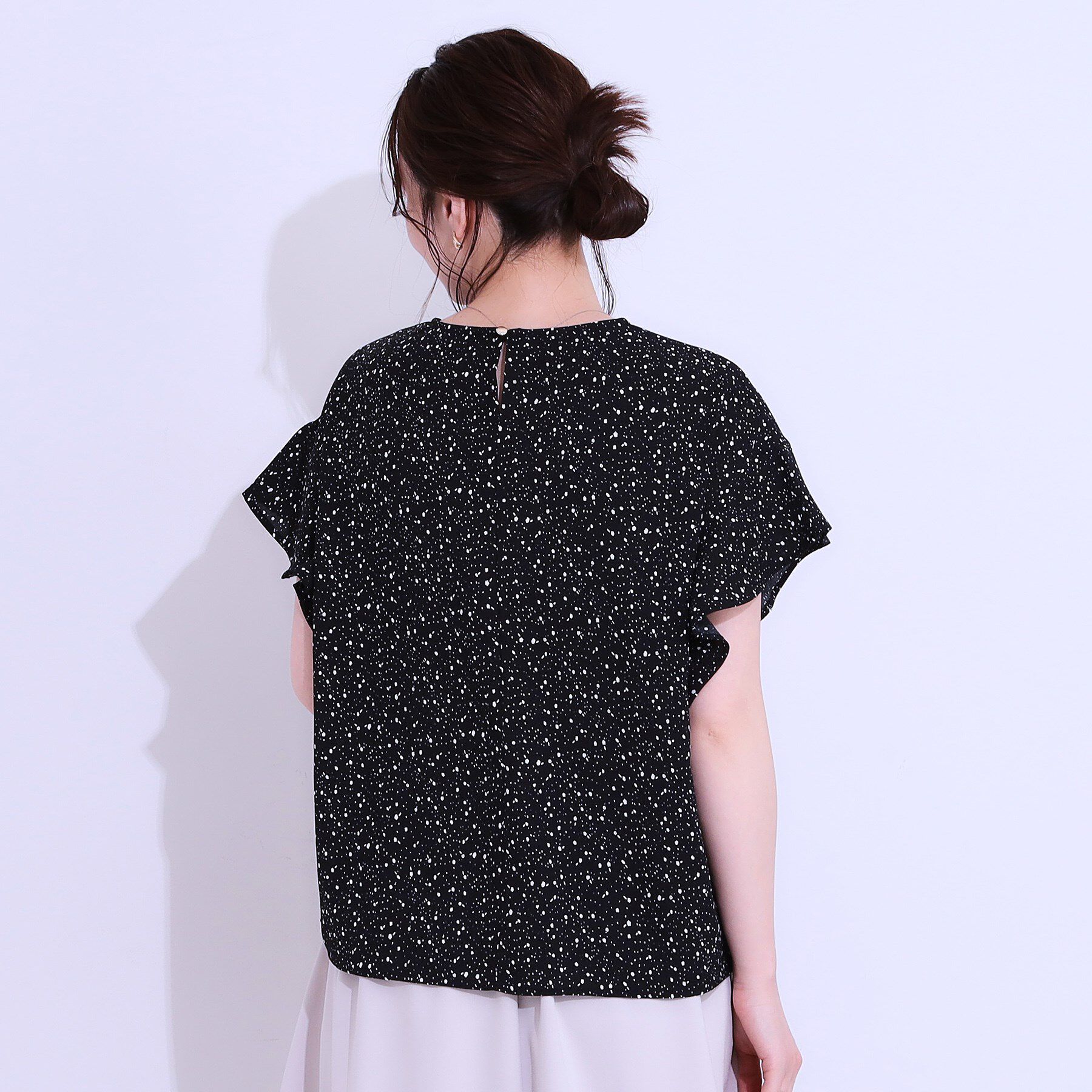 SHOO･LA･RUE「【イージーケア/洗える/S-LL】大人フェミニン お袖フリルブラウス」|シャツ・ブラウス|