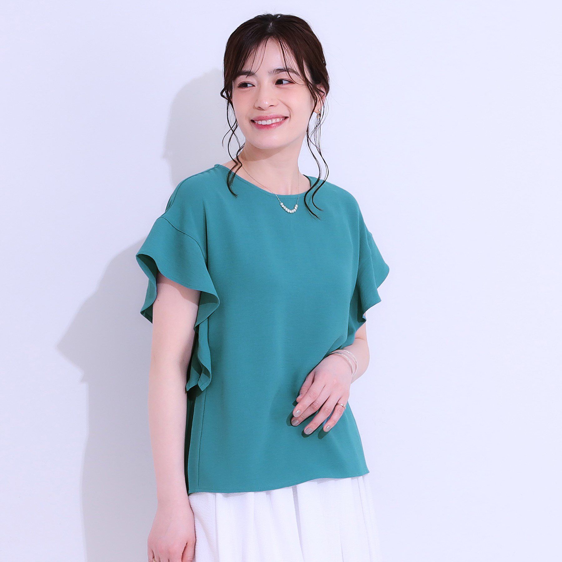 SHOO･LA･RUE「【イージーケア/洗える/S-LL】大人フェミニン お袖フリルブラウス」|シャツ・ブラウス|