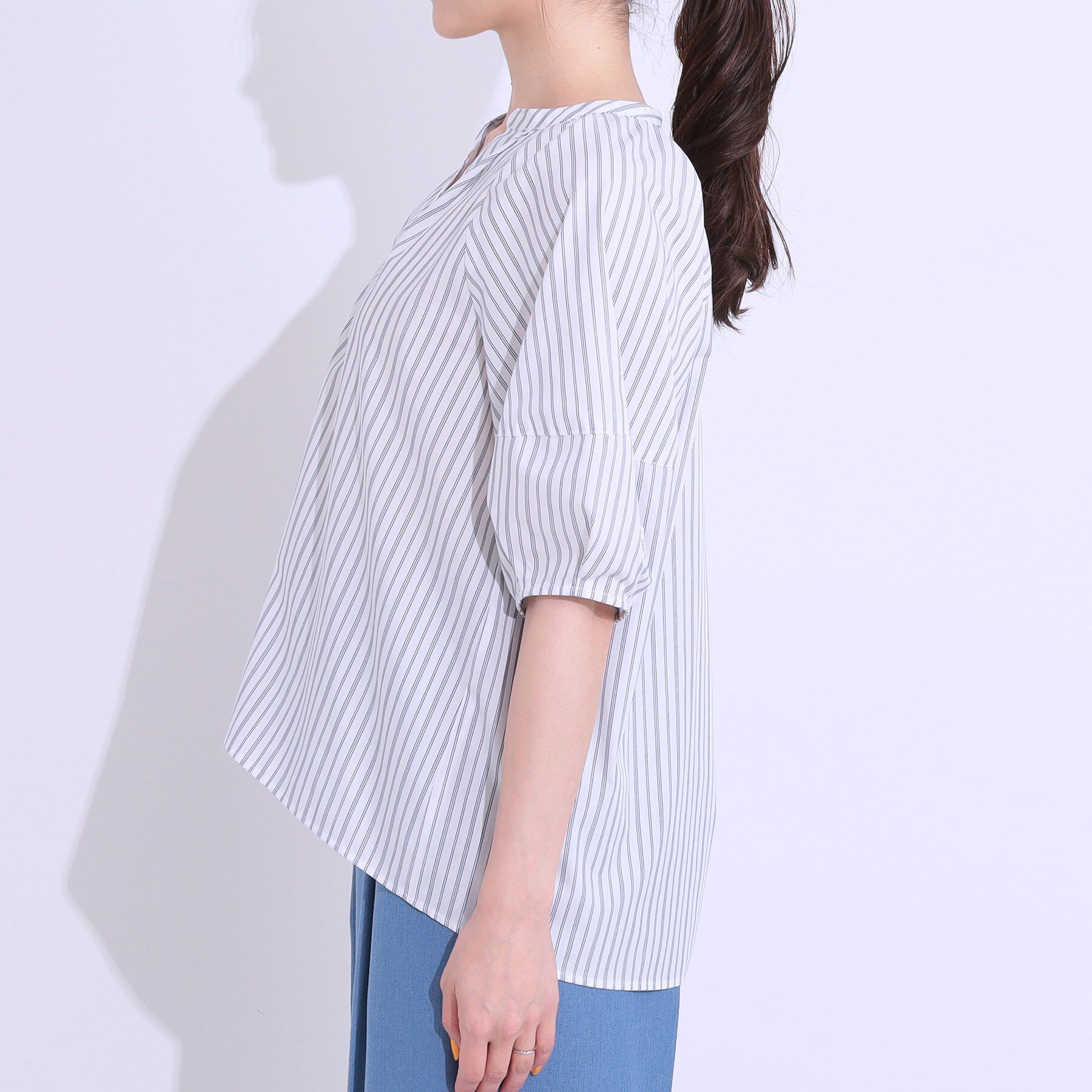 SHOO･LA･RUE「【洗える/S-LL】洗濯後しわになりにくい 5分袖スキッパーブラウス」|シャツ・ブラウス|