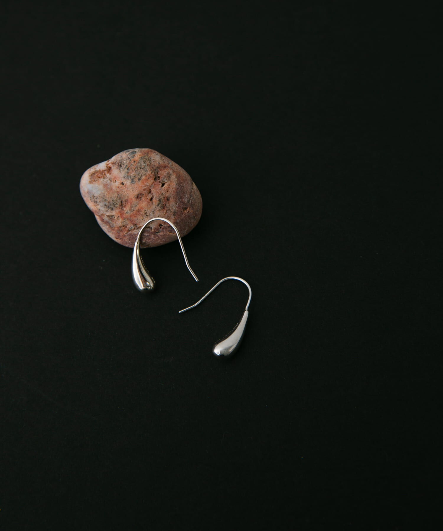 SMELLY「SMELLY so　drop hook pierce」|ピアス|