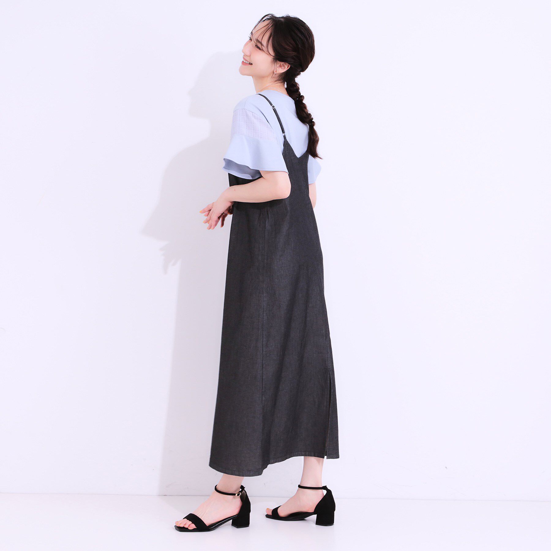 SHOO･LA･RUE「【S-LL】女性らしさ漂う ライトデニム Aラインキャミワンピース」|ワンピース|