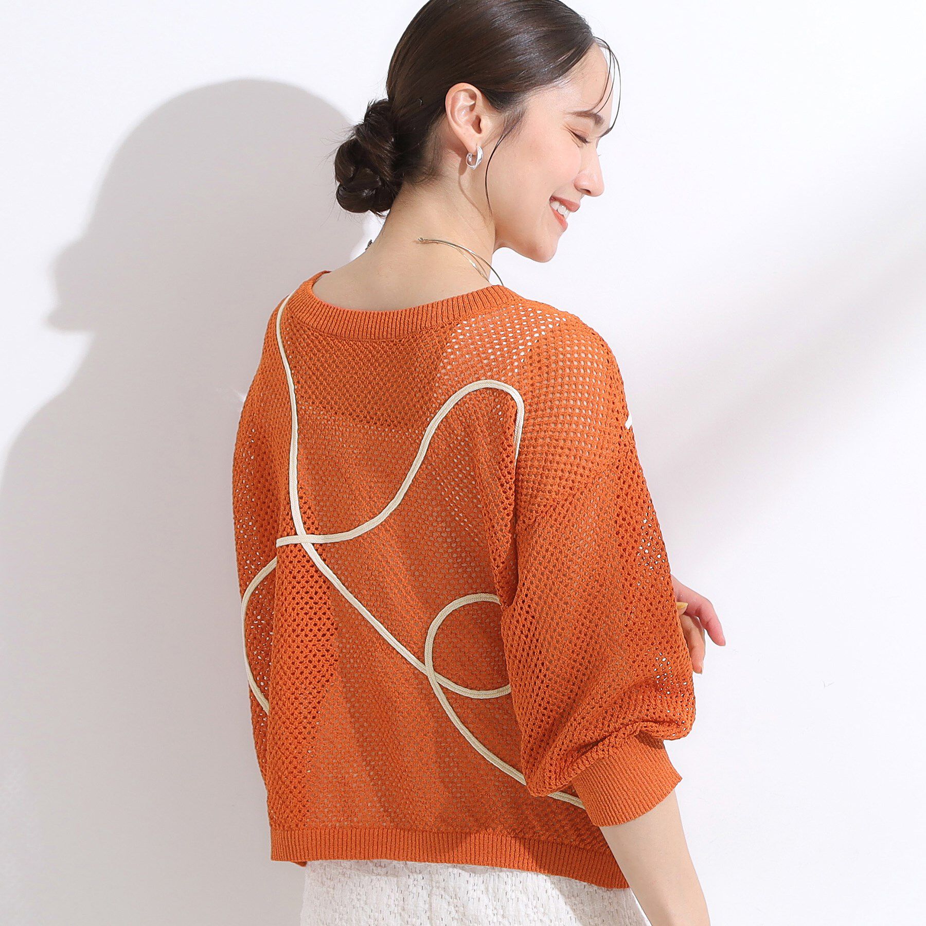 SHOO･LA･RUE「【前後2WAY/S-LL】にょろにょろ刺繍メッシュカーディガン」|カーディガン|オレンジ(067)